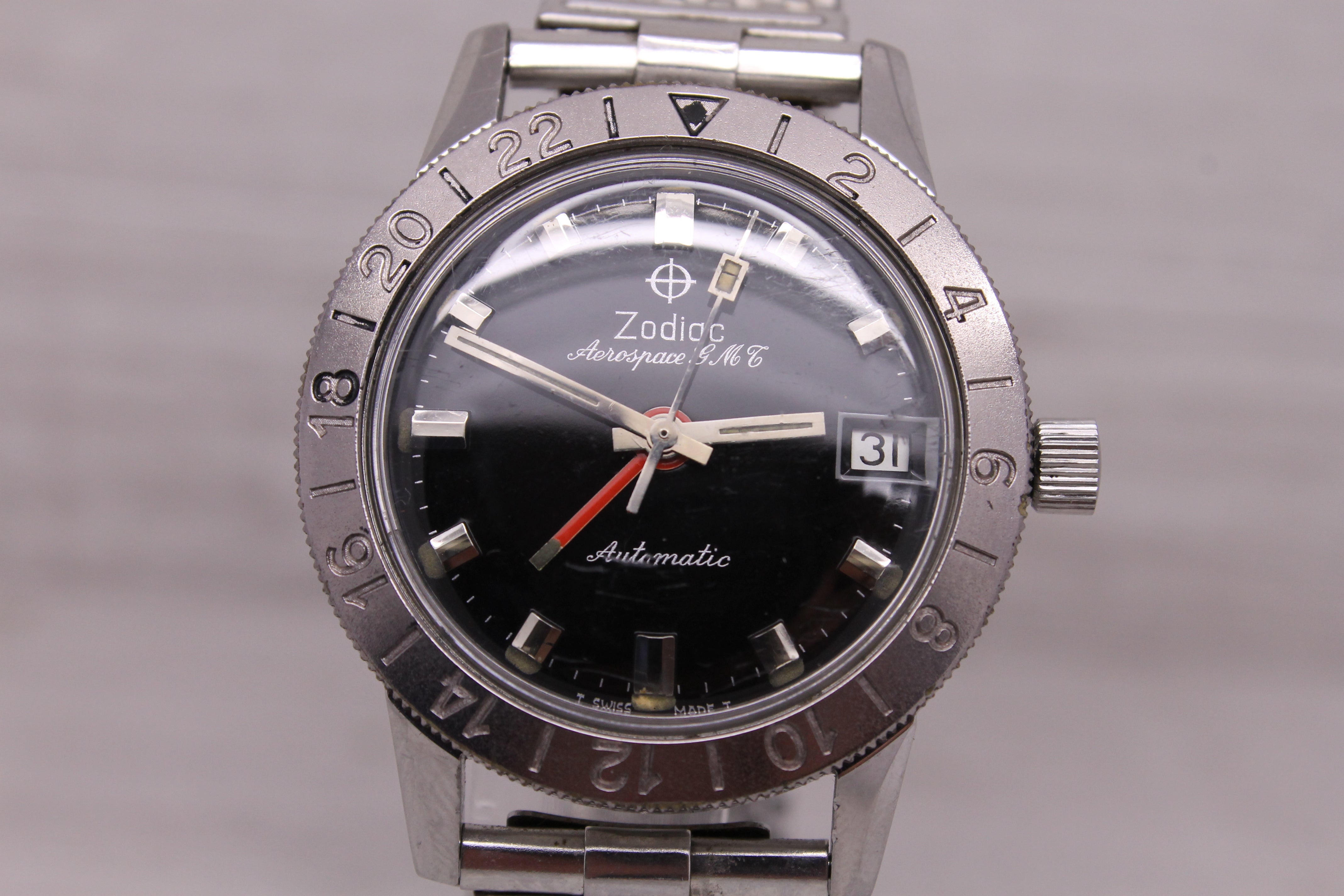 Dark Gray Vintage 1960's Zodiac Aerospace GMT Mens 35mm Steel Automatic Watch JB Champion