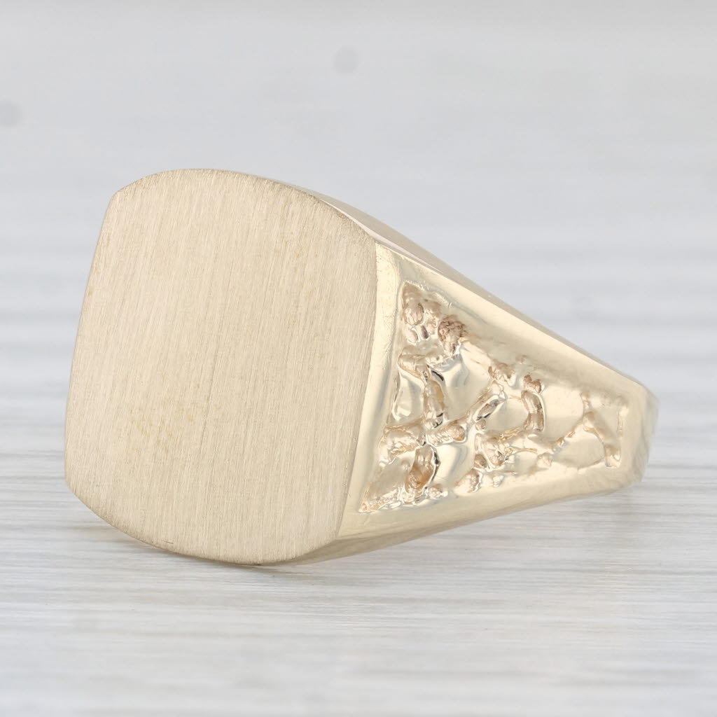 Light Gray Engravable Signet Ring 10k Yellow Gold Nugget Band Size 10 Men's