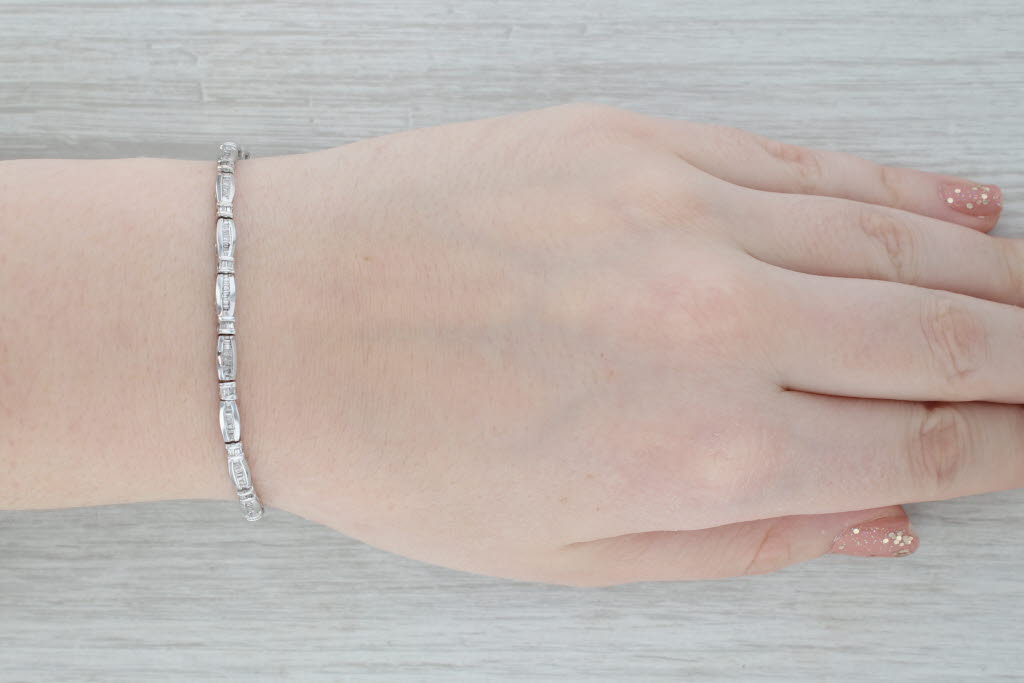 Gray 0.70ctw Diamond Baguette 14k White Gold Tennis Bracelet 8"