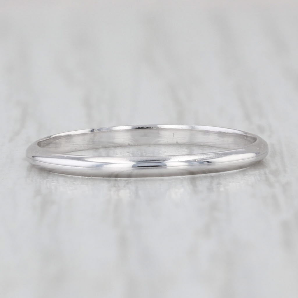 18k White Gold Wedding Band Size 7 Ring Stackable