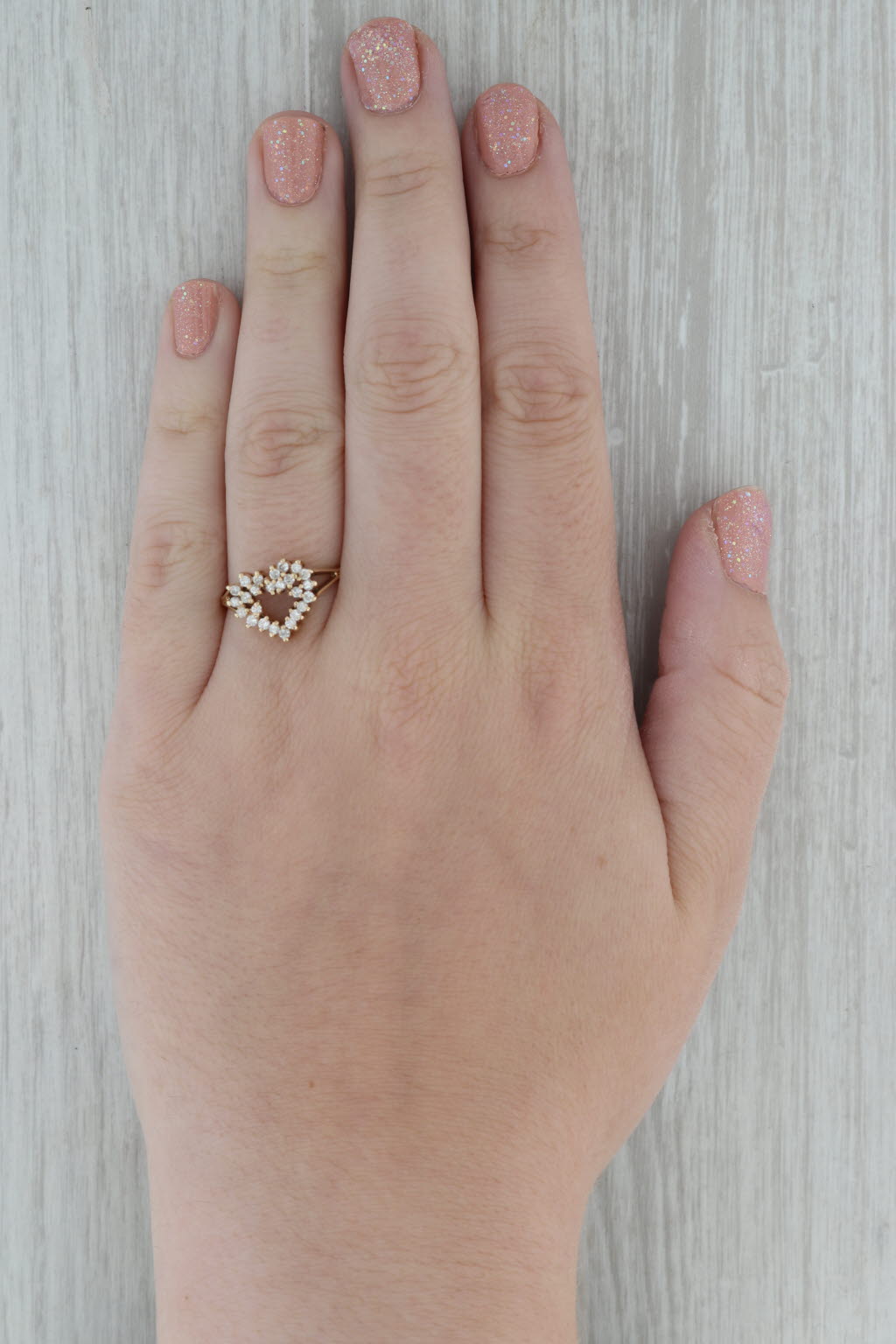 Dark Gray 0.40ctw Diamond Open Heart Ring 14k Yellow Gold Size 9.25