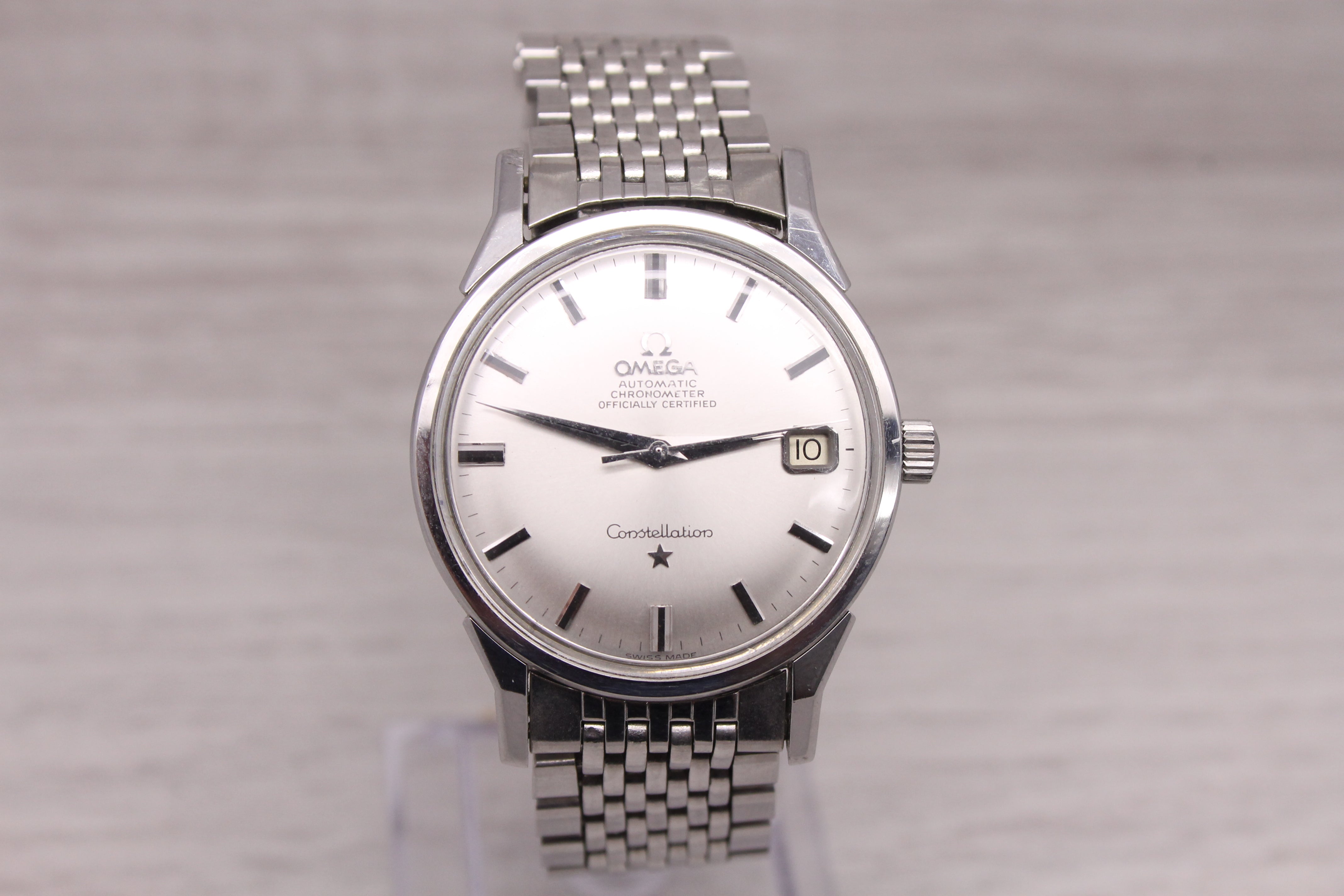 Dark Gray Vintage 1962 Omega Constellation 14902 Mens 34mm Steel Automatic Watch Rice Band