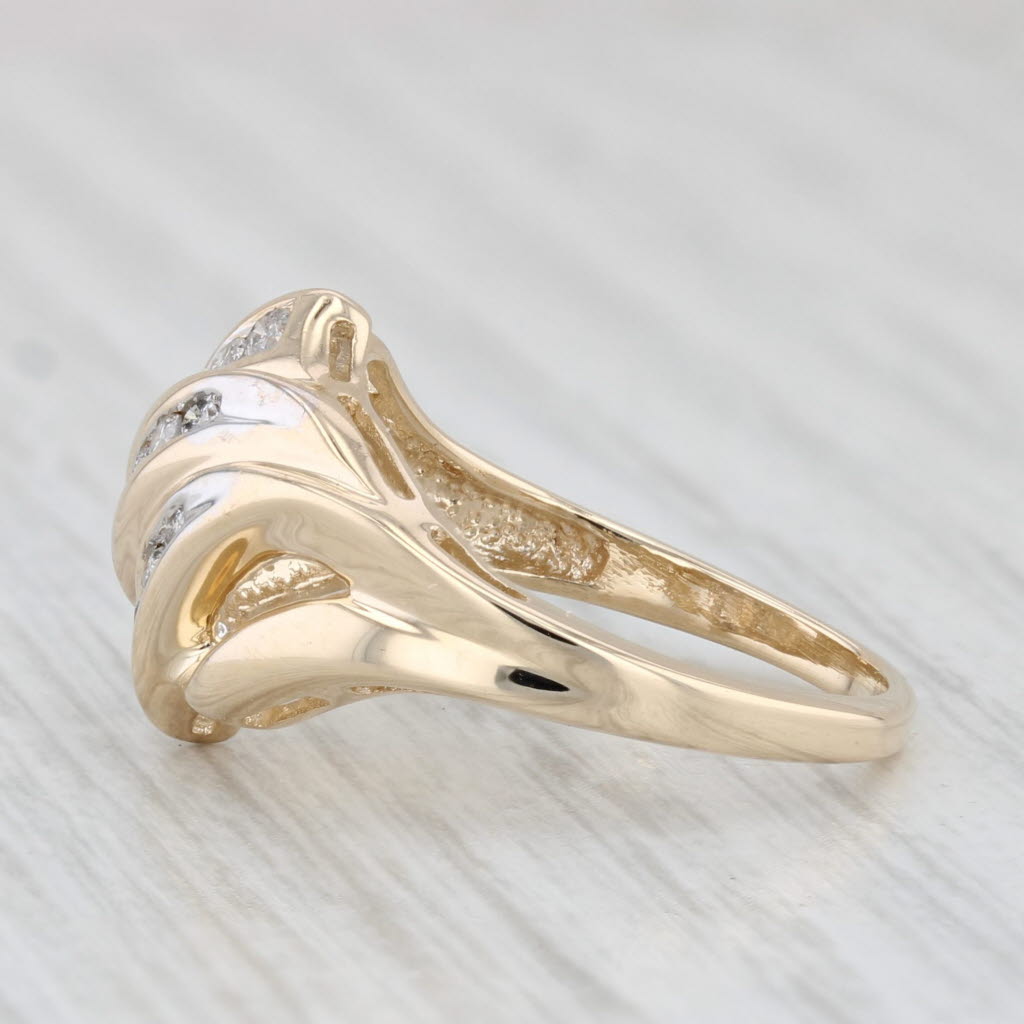 Light Gray 0.20ctw Diamond Scalloped Ring 10k Yellow Gold Size 5