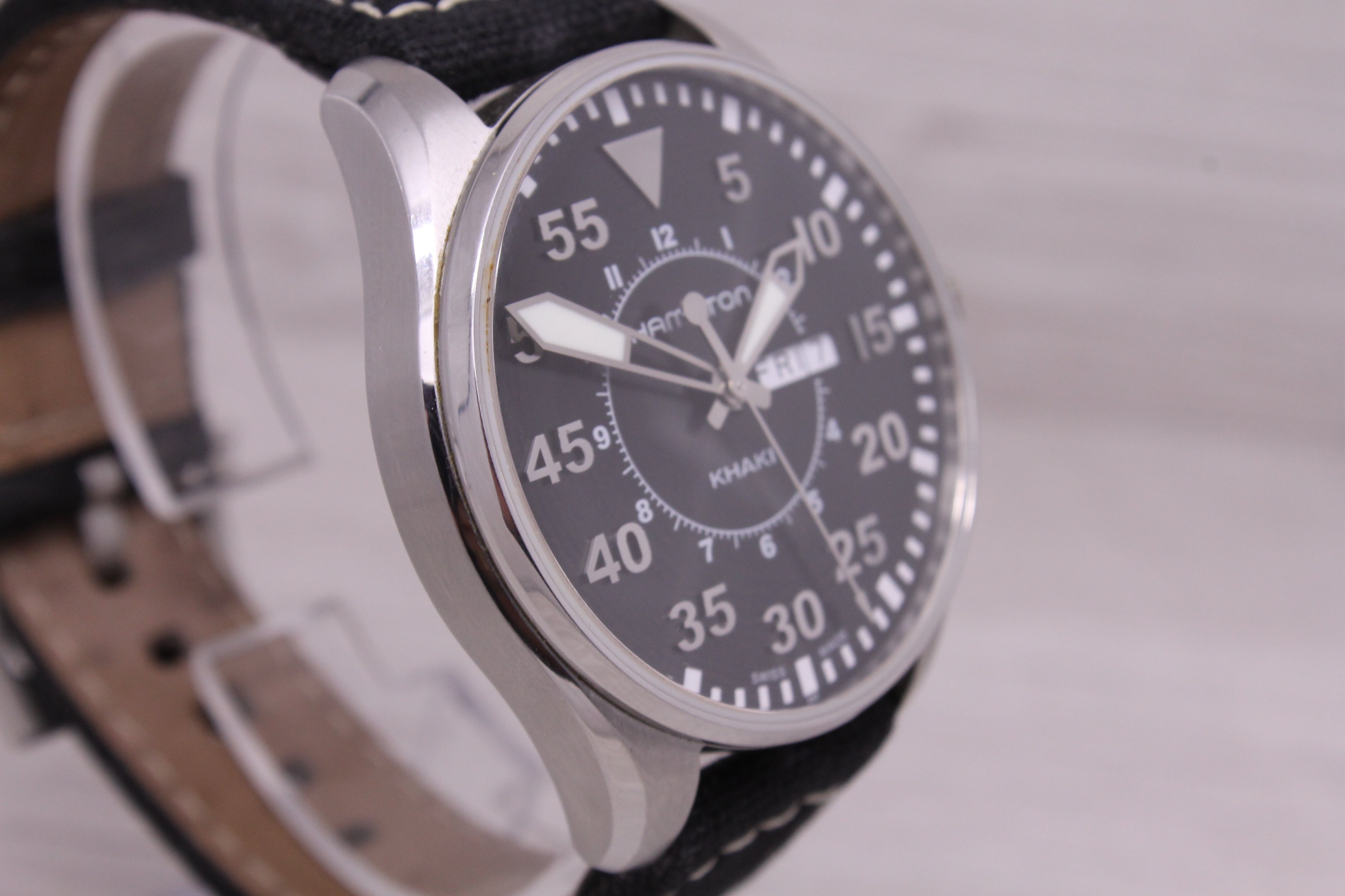 Dark Gray Hamilton Khaki Men’s 43mm Steel Pilots Quartz Watch Day/Date H64110 w Box