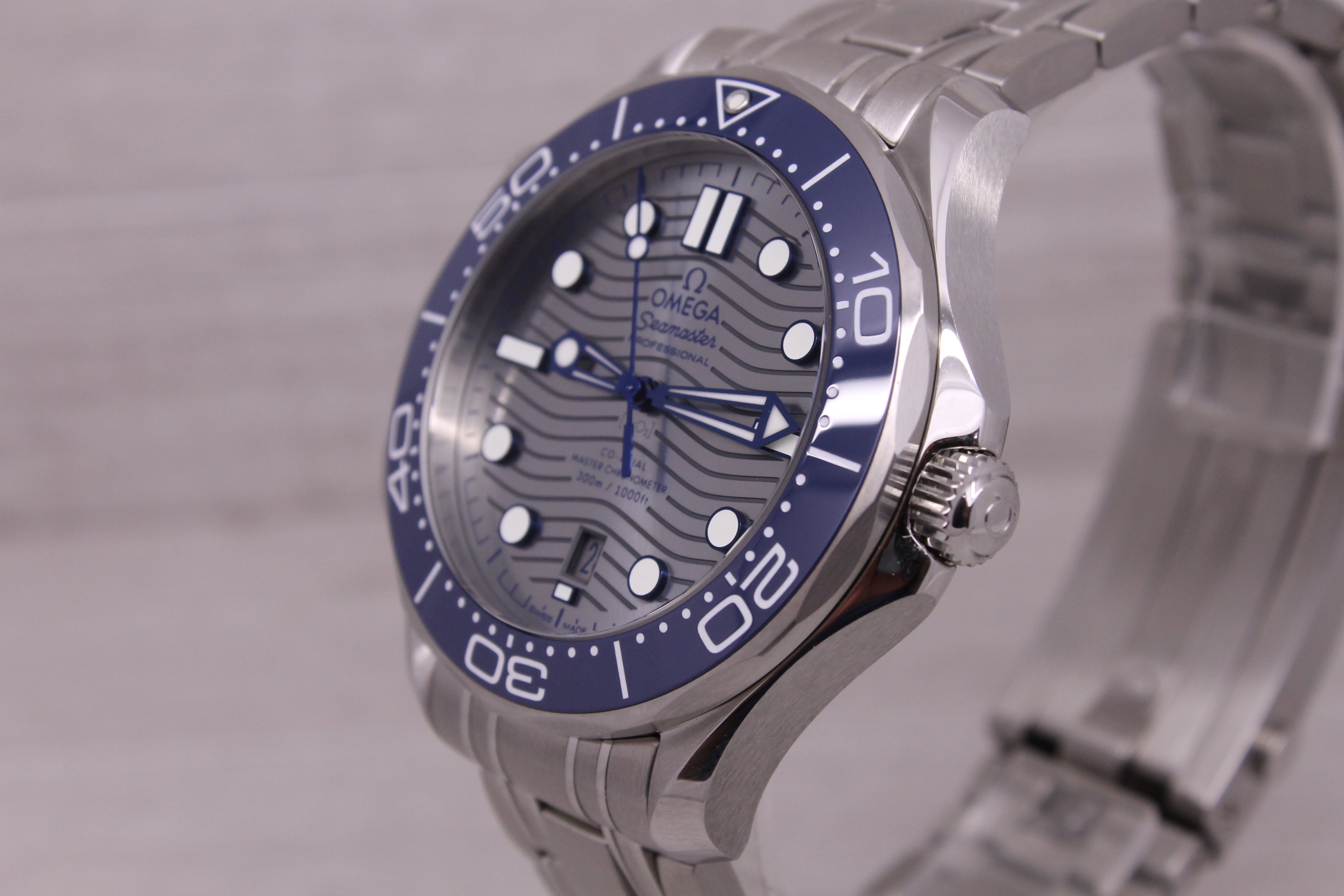 Light Slate Gray Omega Seamaster Pro 300m 42mm Steel Ceramic Diver Watch Master Co-Axial 8800 Box