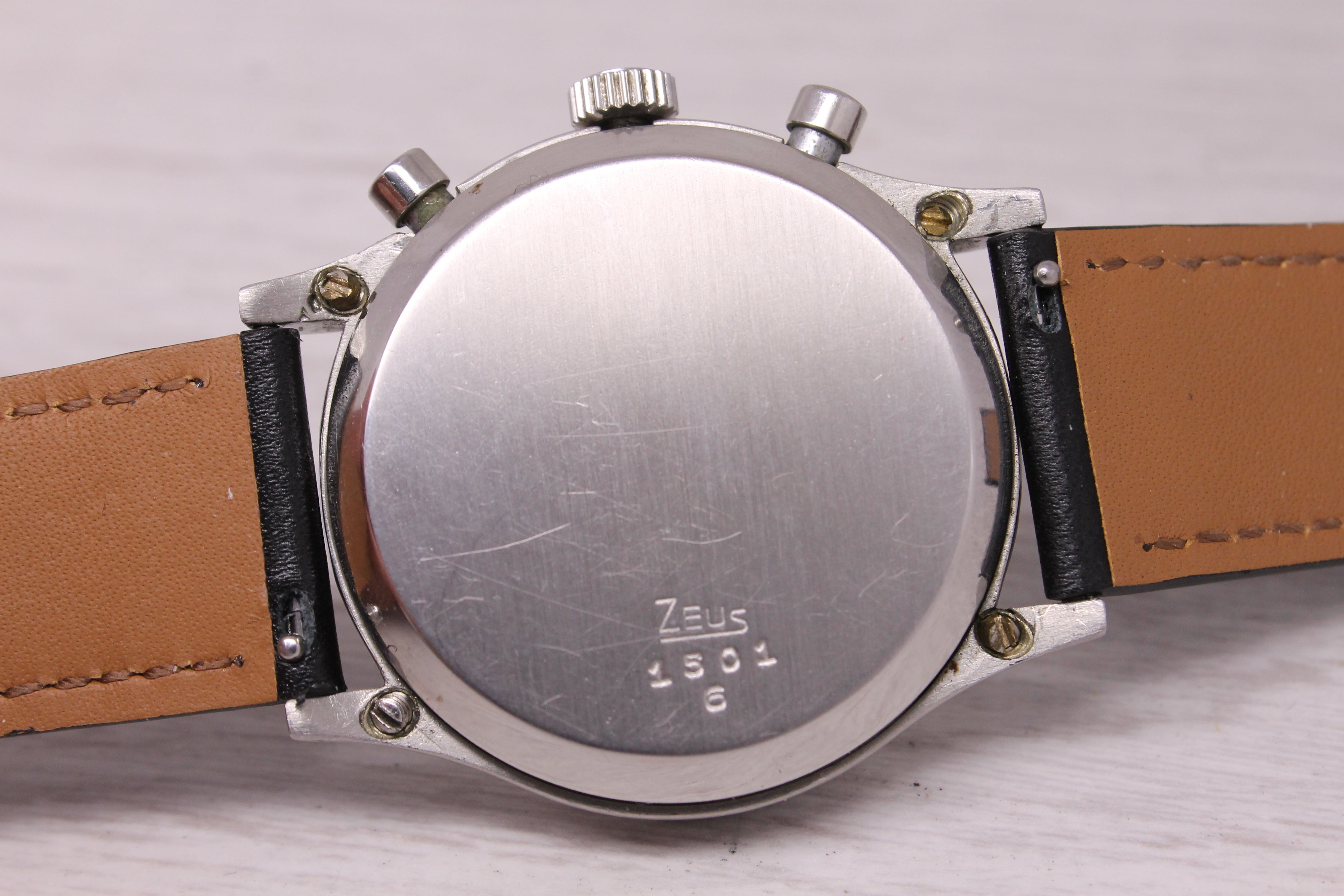 Vintage 1940s Zeus 38mm Steel Clamshell Chronograph Watch Black Dial Valjoux 22
