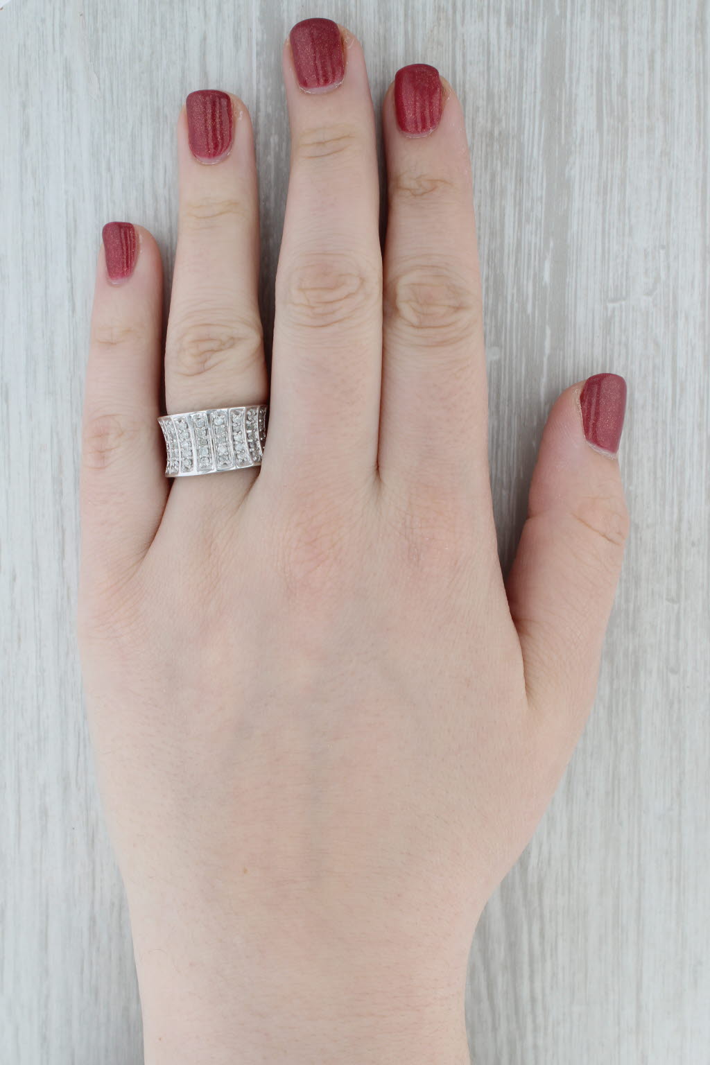 Gray New 0.87ctw Contoured Diamond Rows Ring 10k White Gold Size 8 Cocktail