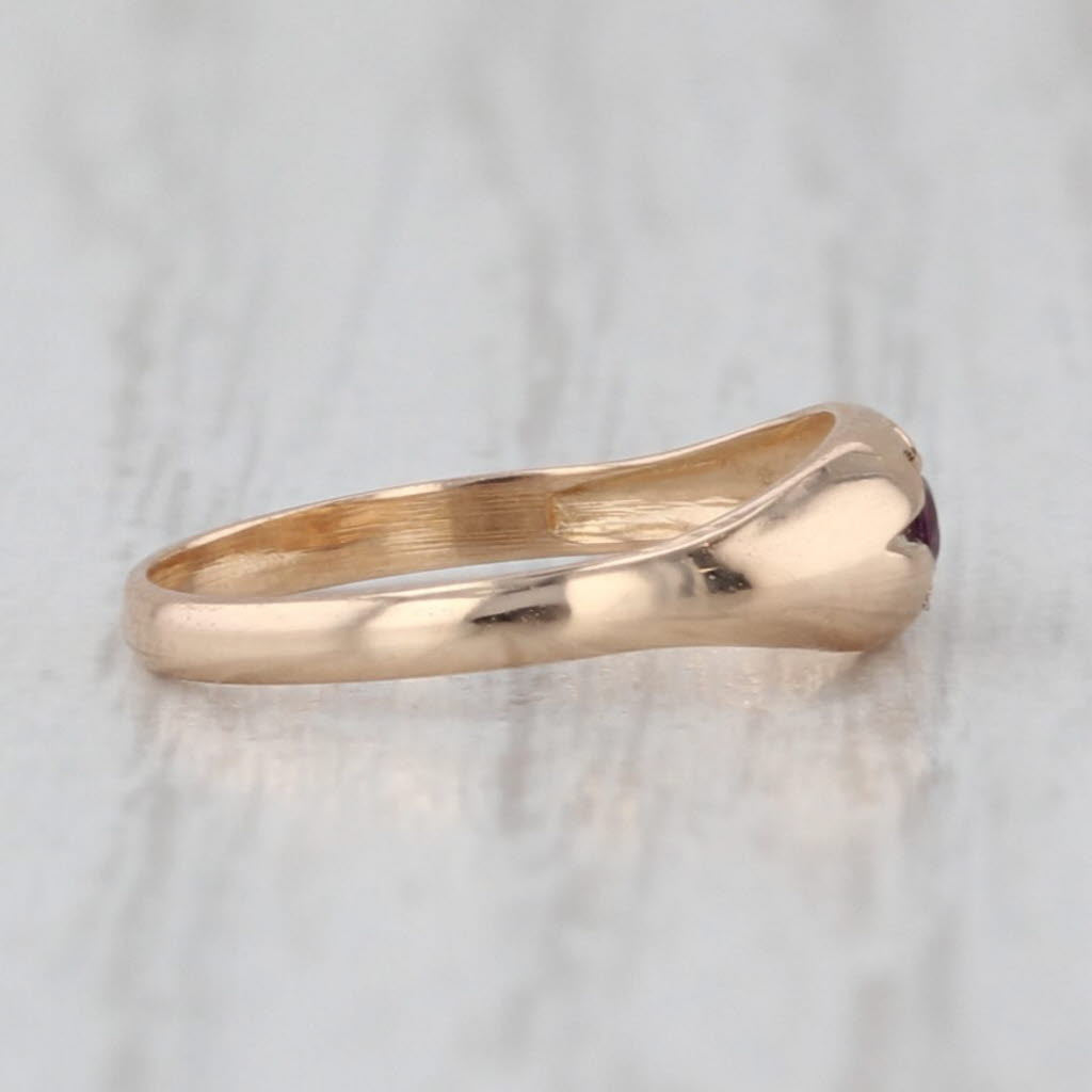 Vintage Red Glass Solitaire Ring 10k Yellow Gold Less than Size 1