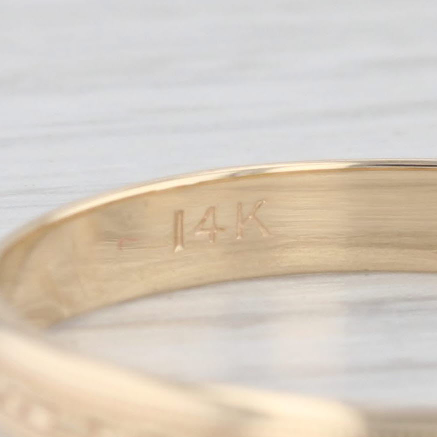 Light Gray Vintage 14K Yellow Gold Engraved Floral Pattern Wedding Band Size 13.25 Ring
