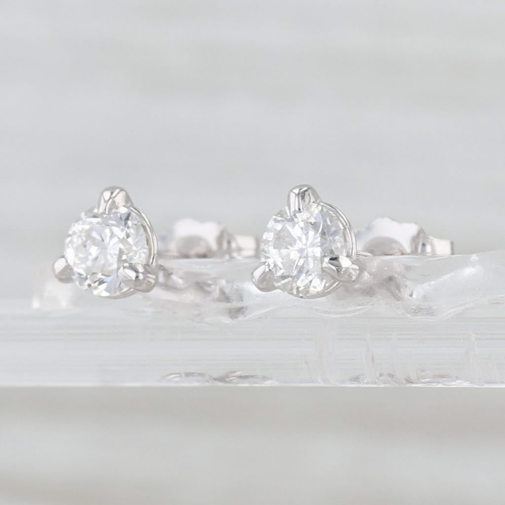 New 0.60ctw Diamond Stud Earrings 14k White Gold Round Solitaire Studs