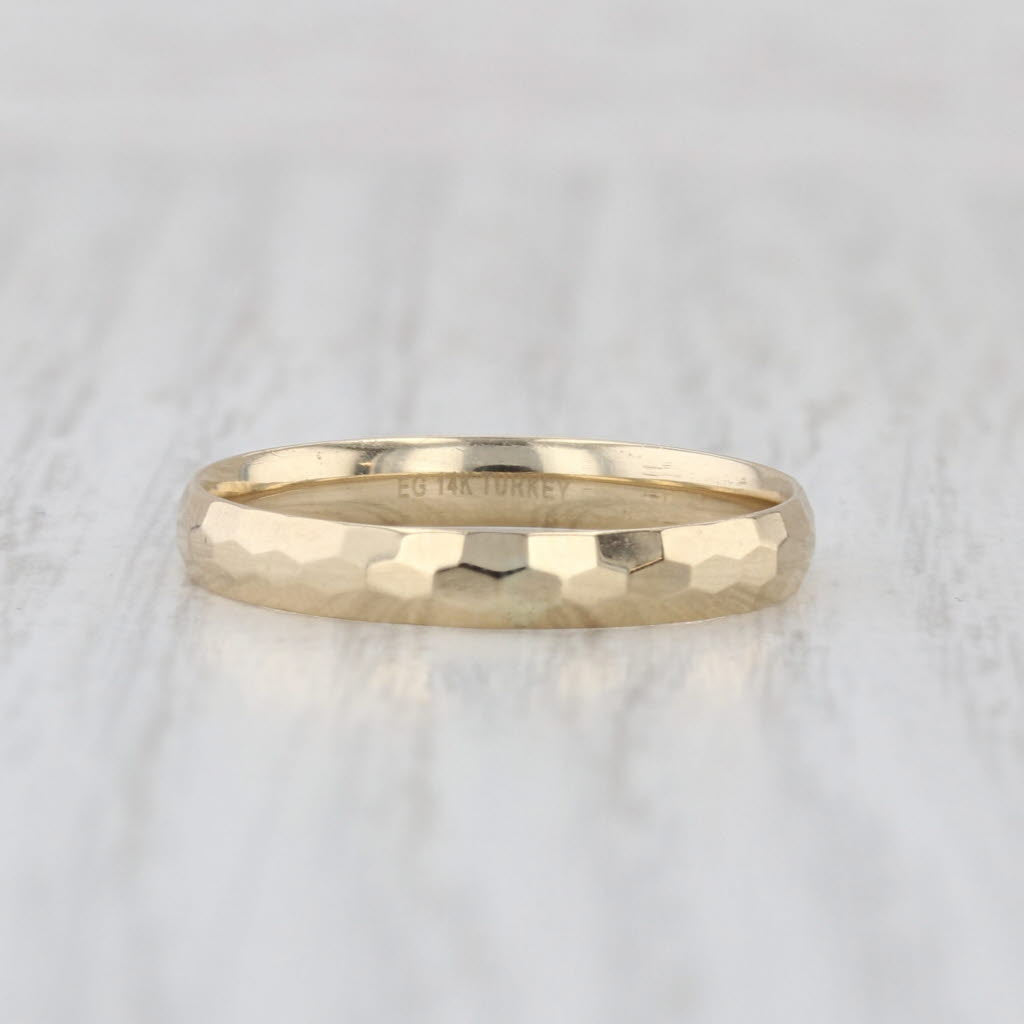 Hammered Band 14k Yellow Gold Ring Size 8 Stackable Wedding