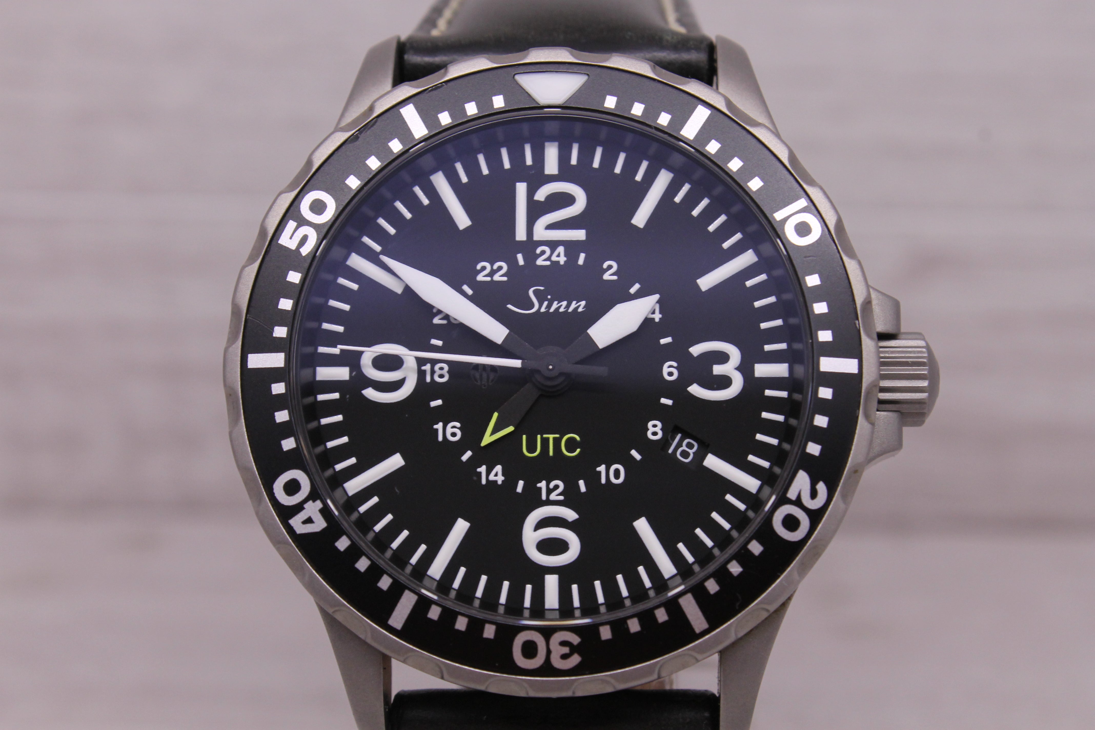 Dark Gray Sinn 857 UTC 43mm Stainless Steel Mens Automatic GMT Watch 857.0153 Box & Strap