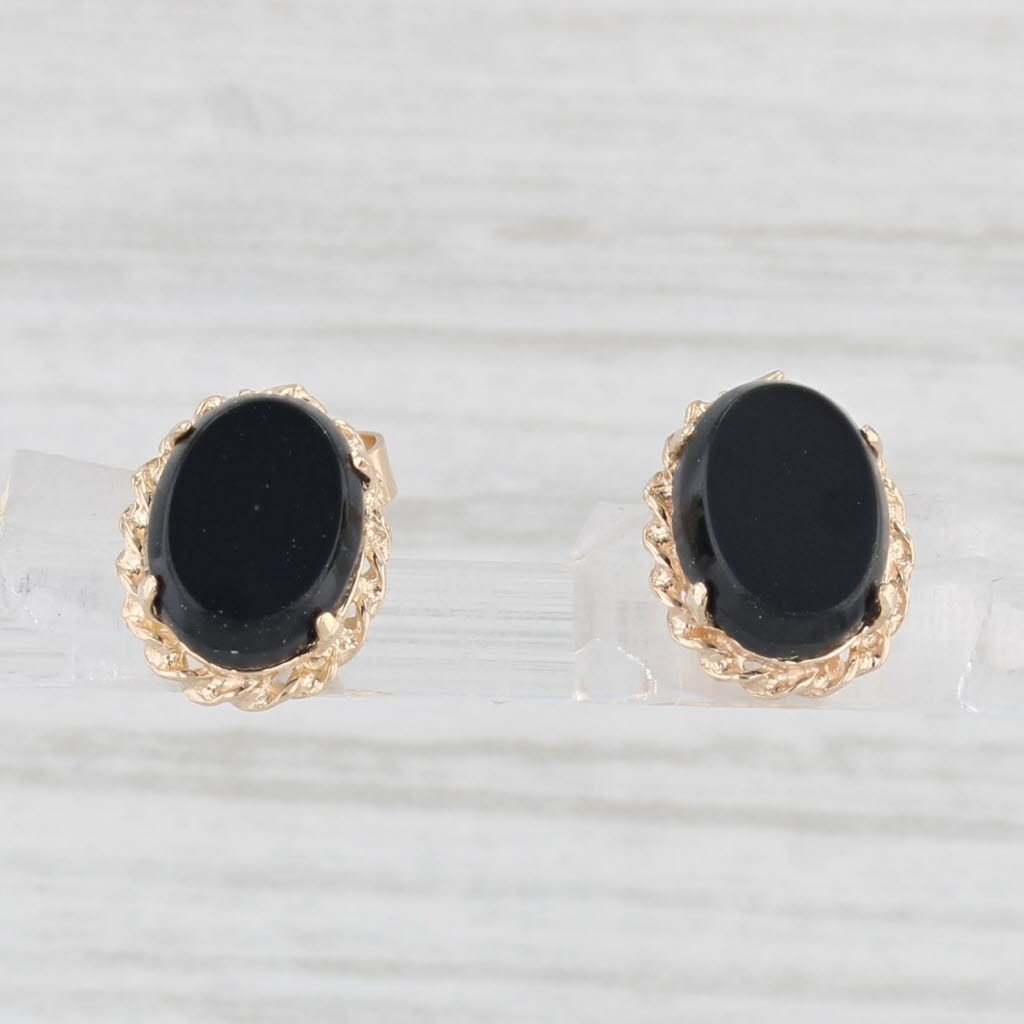 Light Gray Onyx Oval Cabochon Stud Earrings 14k Yellow Gold