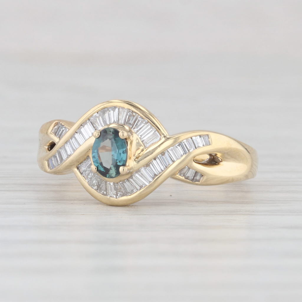 Light Gray 0.42ctw Teal Alexandrite Diamond Knot Ring 18k Yellow Gold Size 7 Engagement