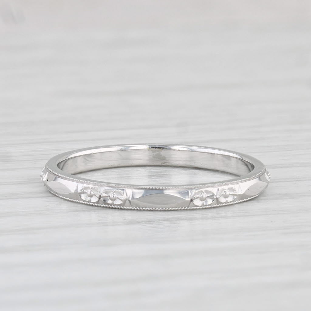 Light Gray Art Deco Wedding Band 18k White Gold Size 6.25 stackable Ring Wood