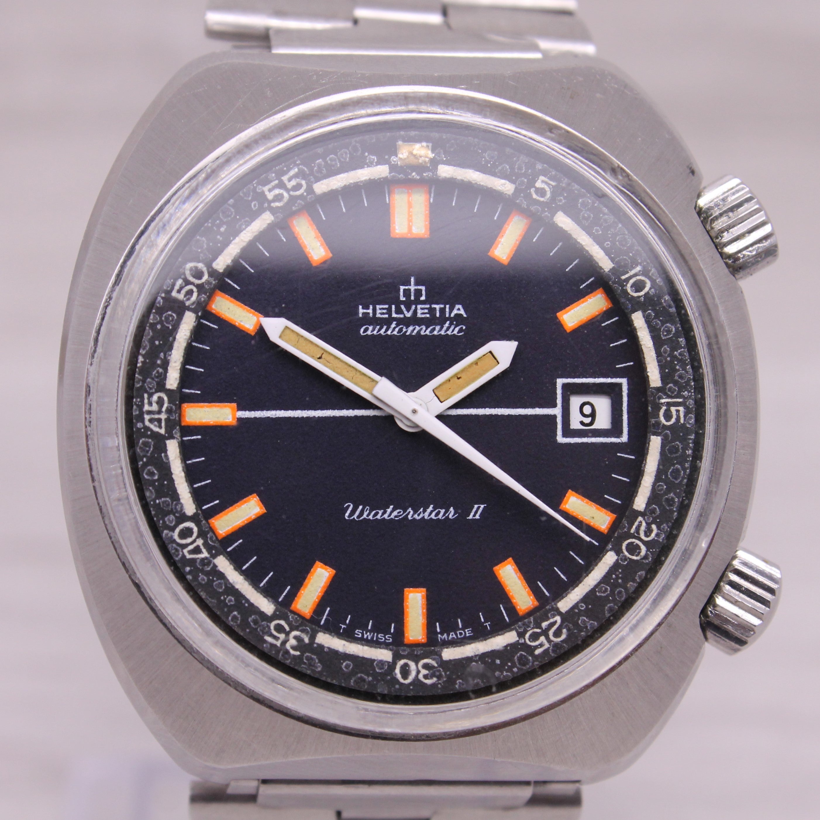Dark Gray Vintage Helvetia Waterstar II Mens 40mm Steel Automatic Twin Crown Divers Watch