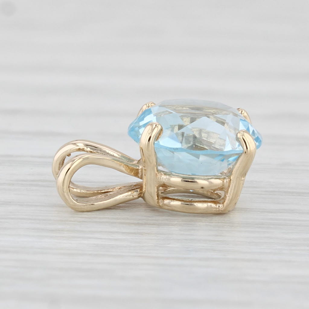 Light Gray 2.50ct Blue Topaz Round Solitaire Pendant 14k Yellow Gold
