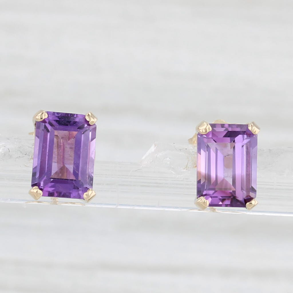 Light Gray 1.91ctw Amethyst Stud Earrings 14k Yellow Gold