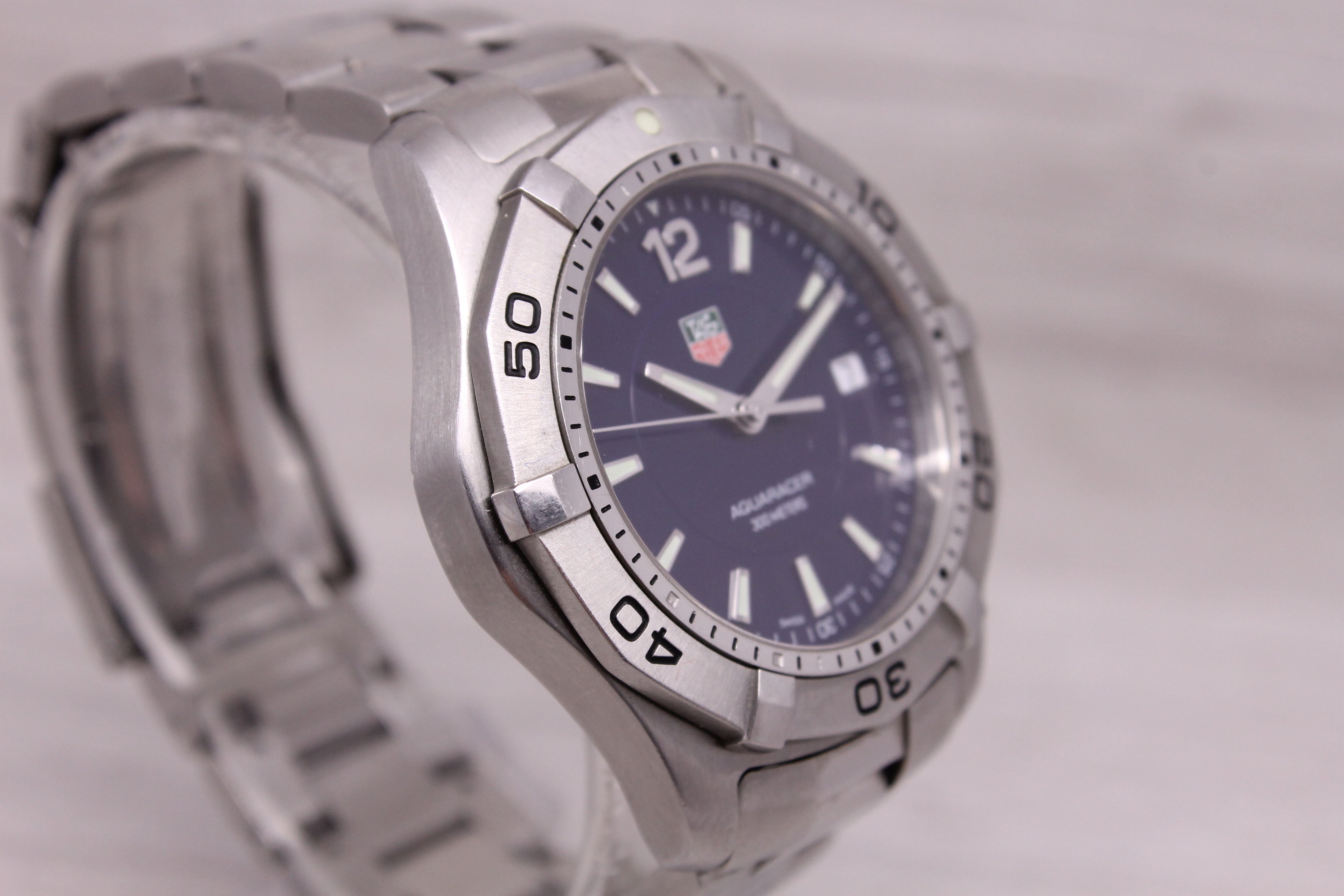 Dark Gray Tag Heuer Aquaracer WAF1113 40mm Stainless Steel Mens Quartz Divers Watch