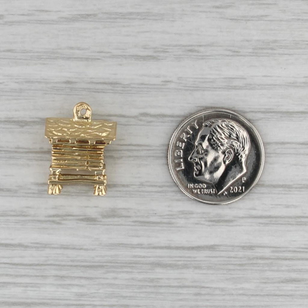 Vintage Log Cabin Charm 18k Yellow Gold 3D Figurine