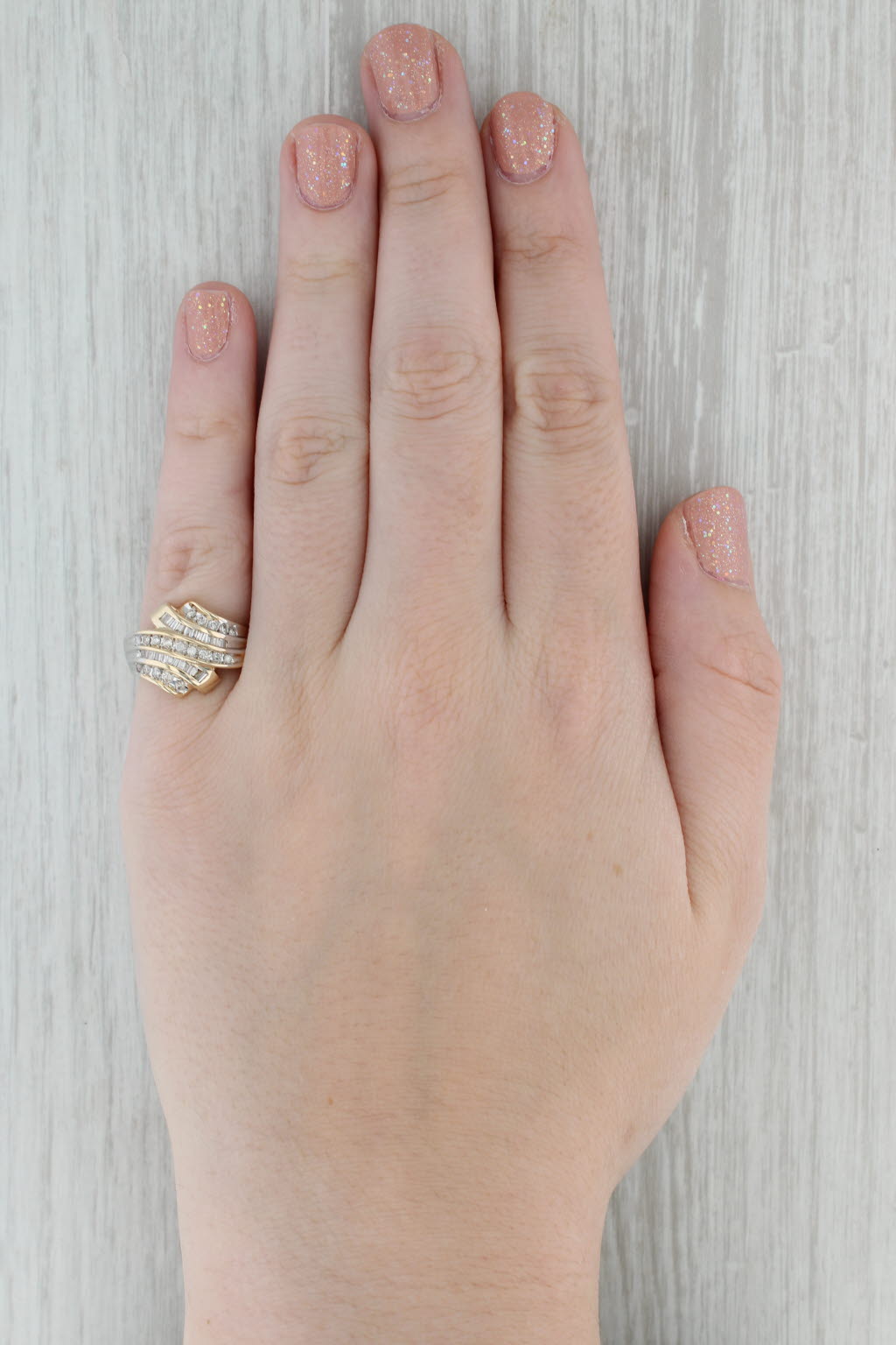 Gray 0.41ctw Scalloped Diamond Bypass Ring 10k Yellow Gold Size 6