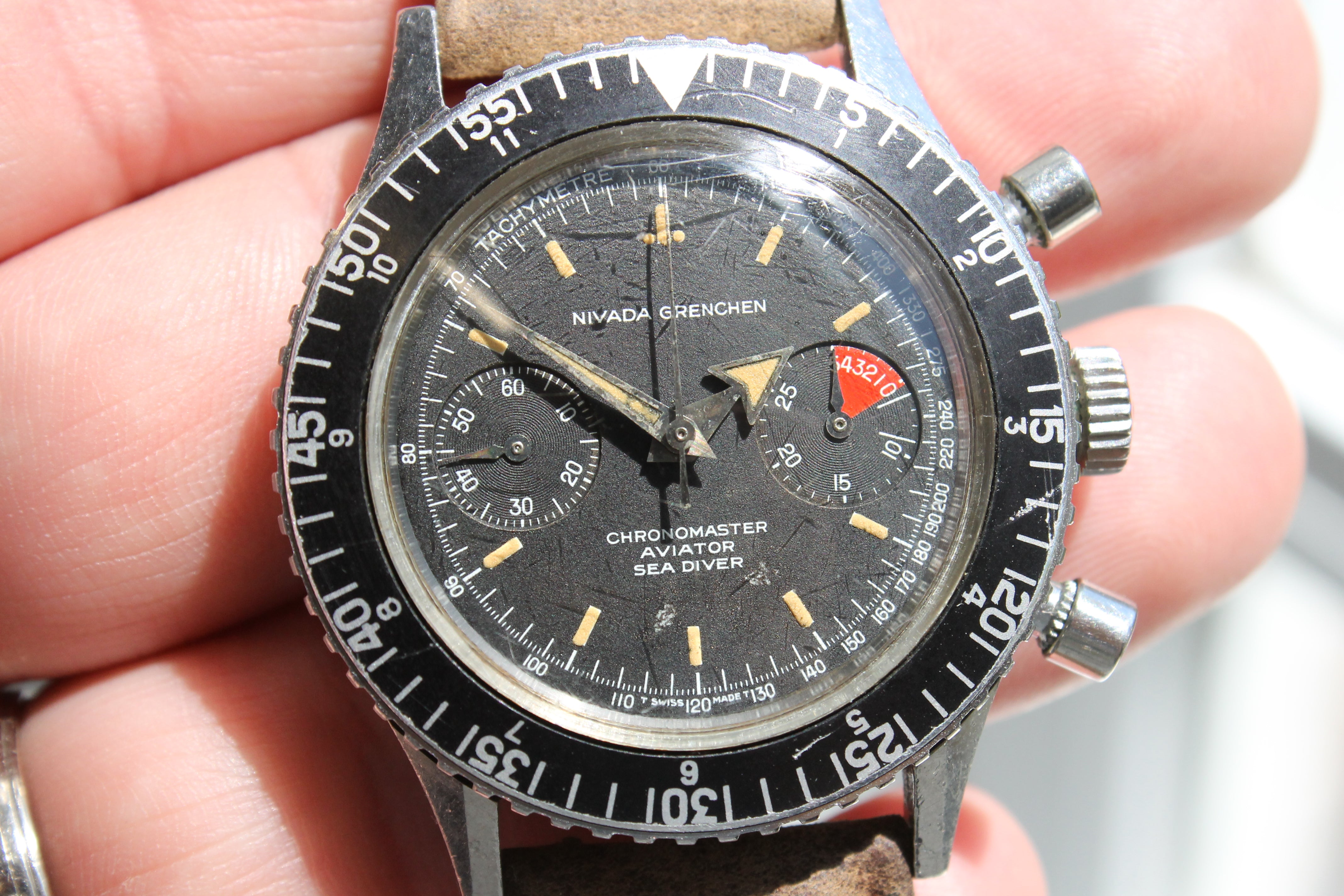 Vintage Nivada Grenchen Chronomaster 38.5mm Chronograph Valjoux 92 Watch