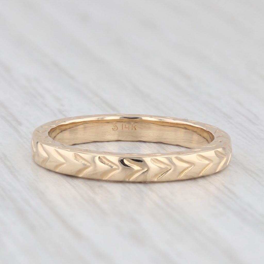 Light Gray Wheat Etched Ring 14k Yellow Gold Wedding Band Stackable Size 6