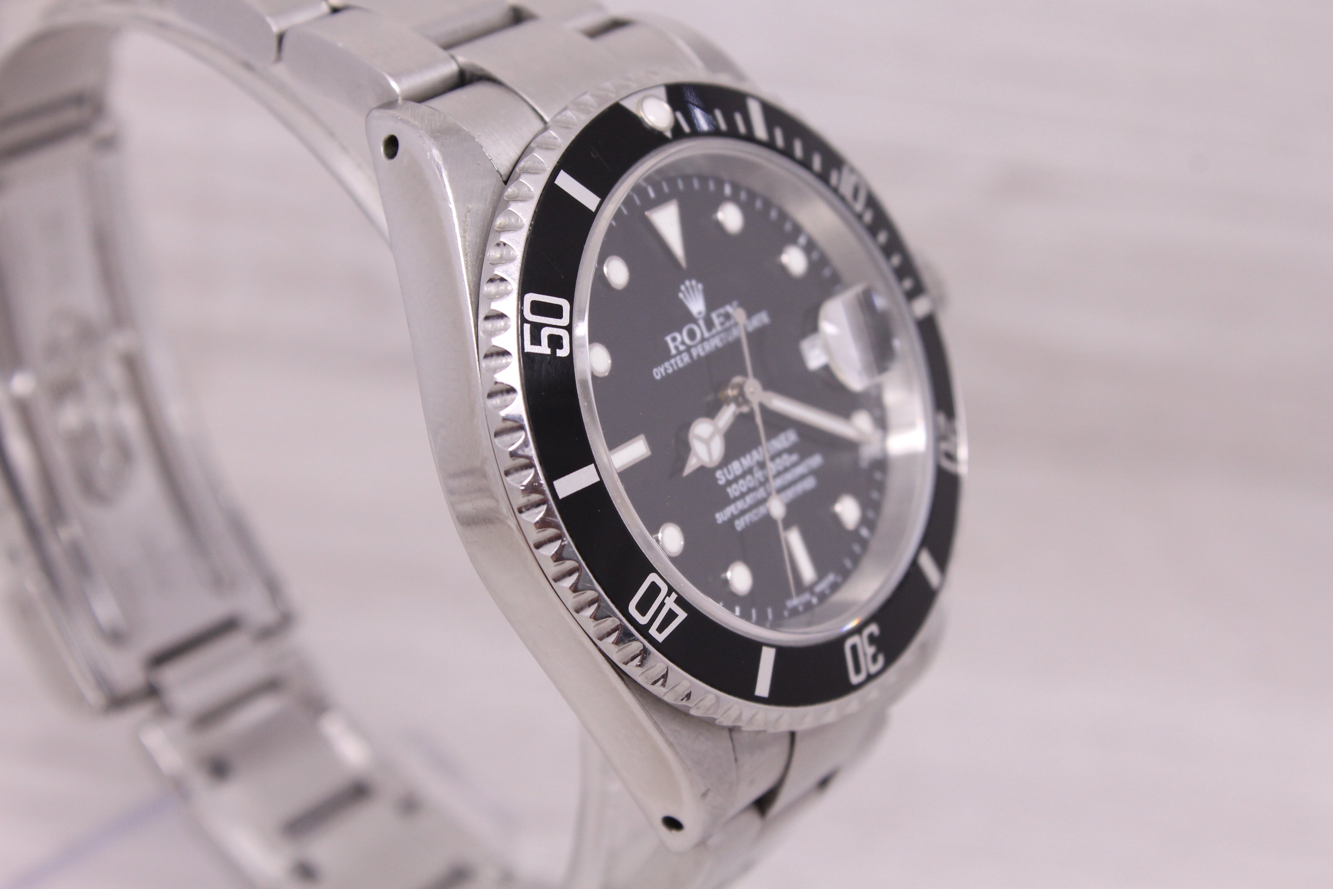 Gray 2000 Rolex Submariner 16610 40mm Steel Automatic Divers Watch Full Bracelet Box