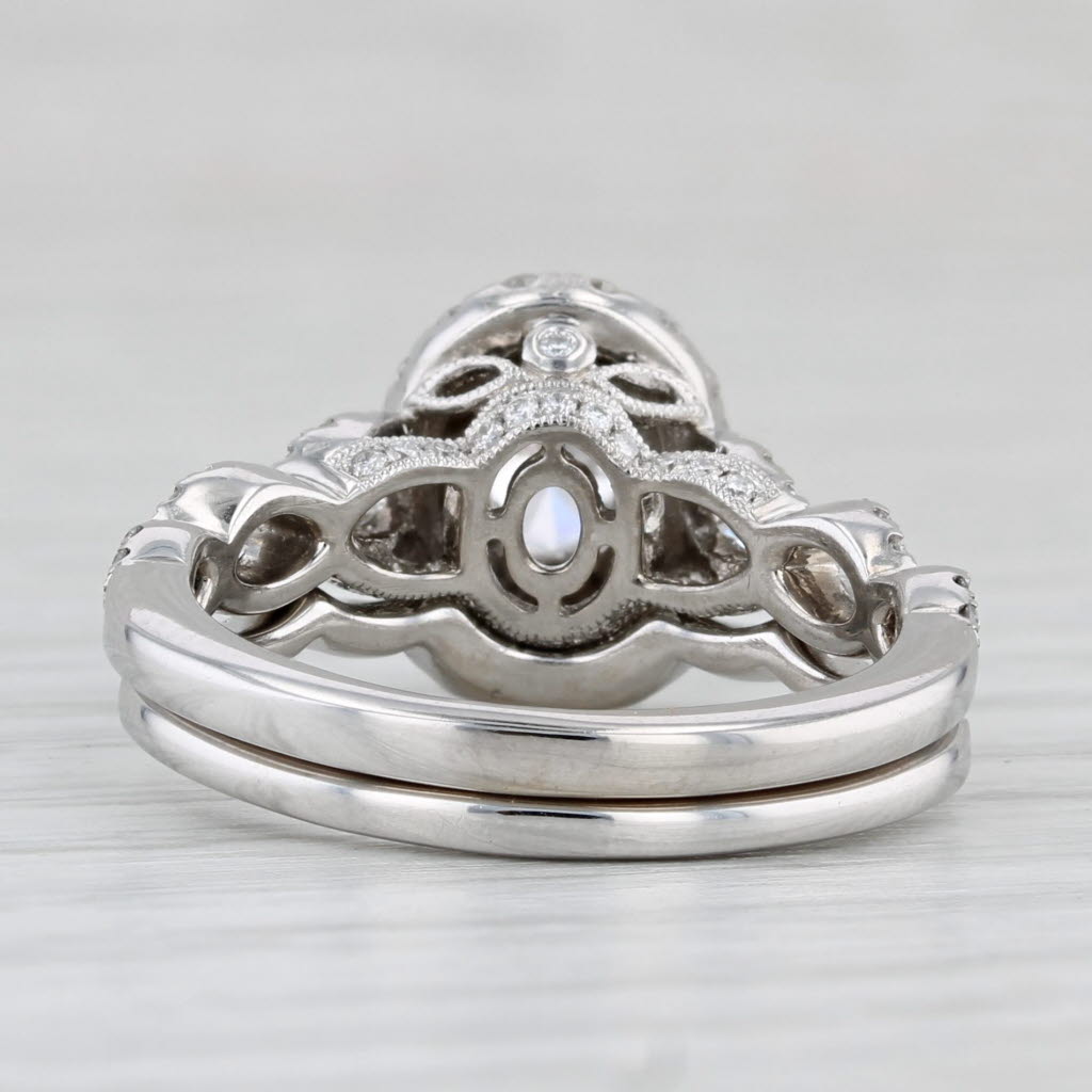 Light Gray Neil Lane 0.75ctw Oval Diamond Halo Engagement Ring Wedding Band Set 14k Gold
