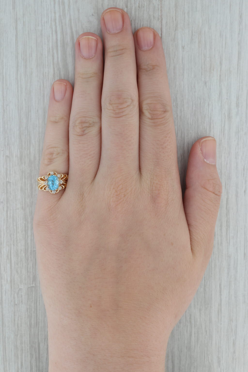 Dark Gray 1.66ctw Oval Blue Topaz Diamond Ring 10k Yellow Gold Size 6