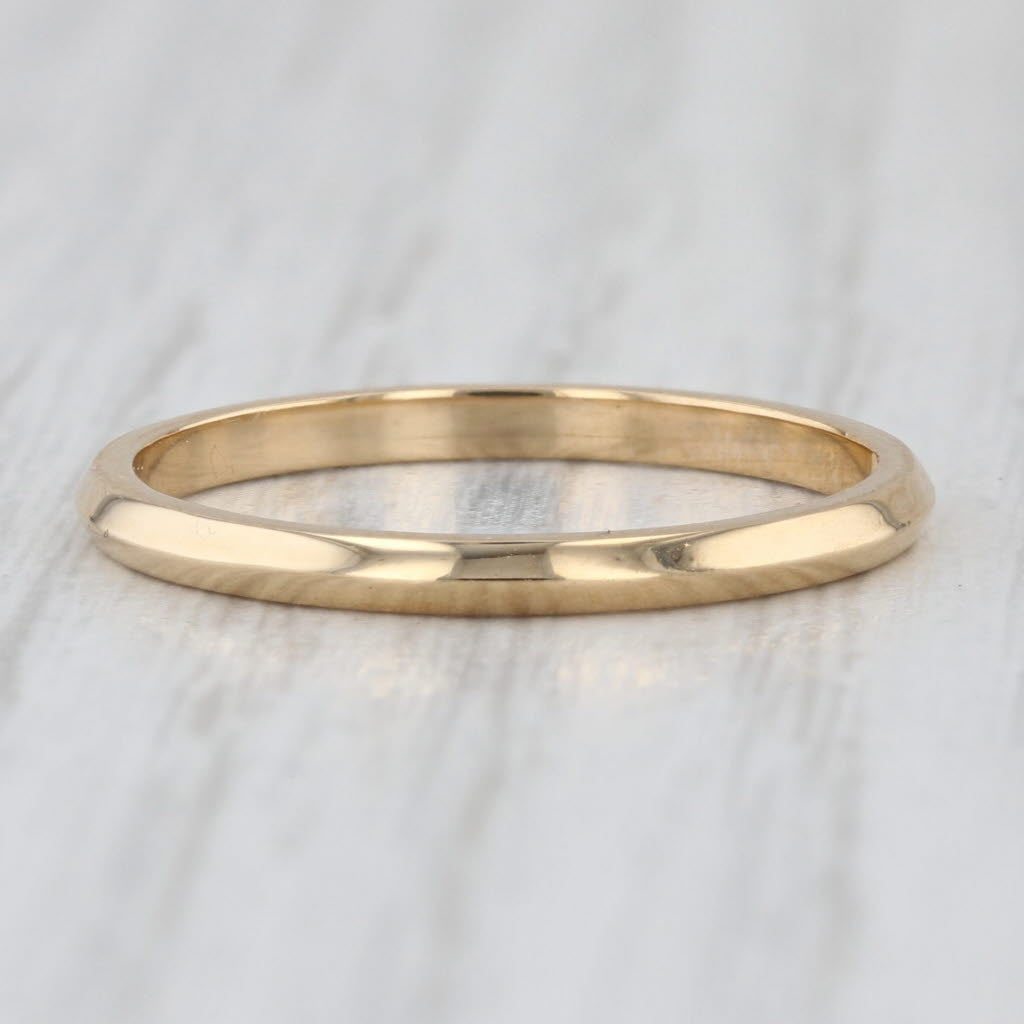 Vintage 18k Yellow Gold Classic Beveled Wedding Band Size 7 Ring 1.8mm