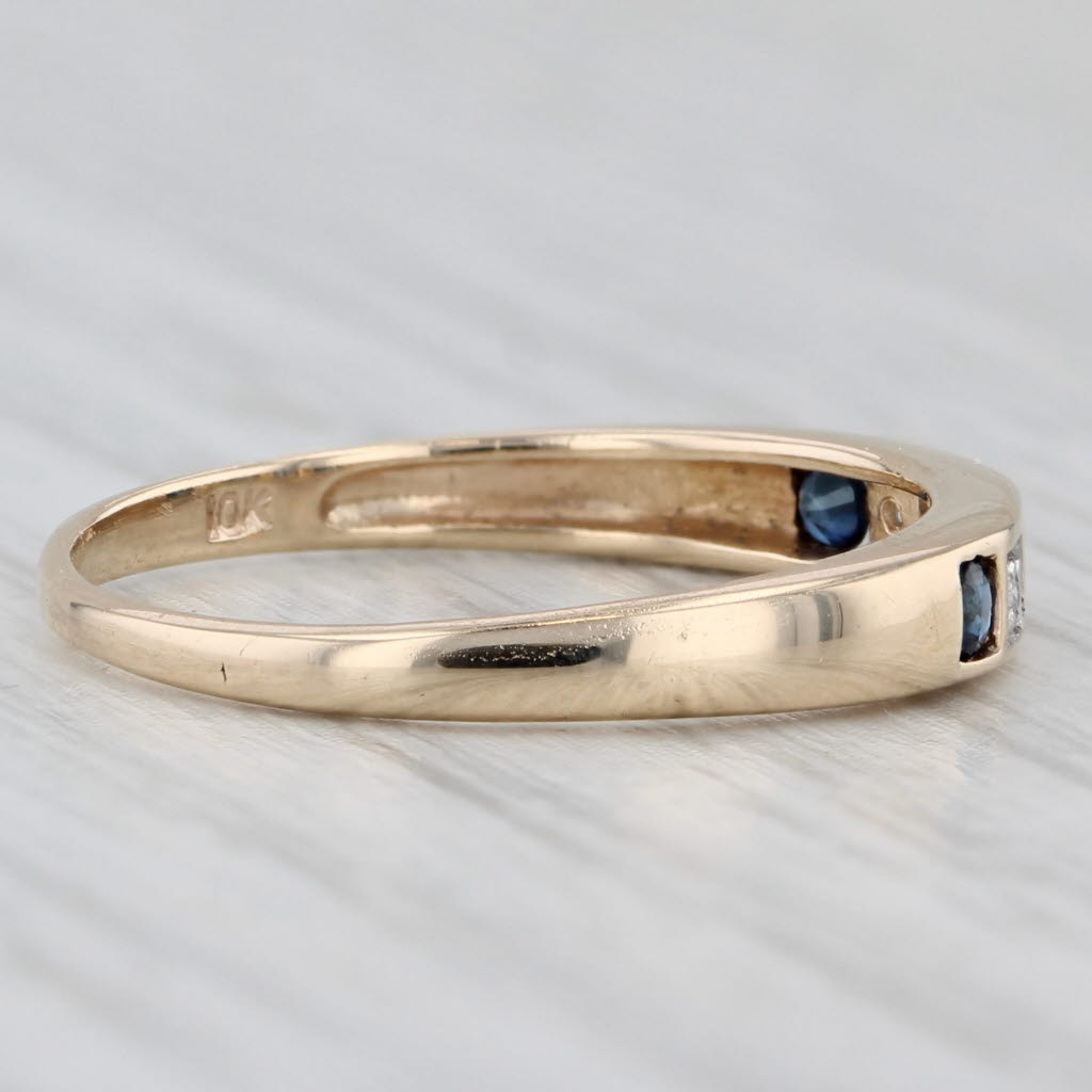 Light Gray 0.18ctw Blue Sapphire Diamond Ring 10k Gold Stackable Wedding Band Size 5.75