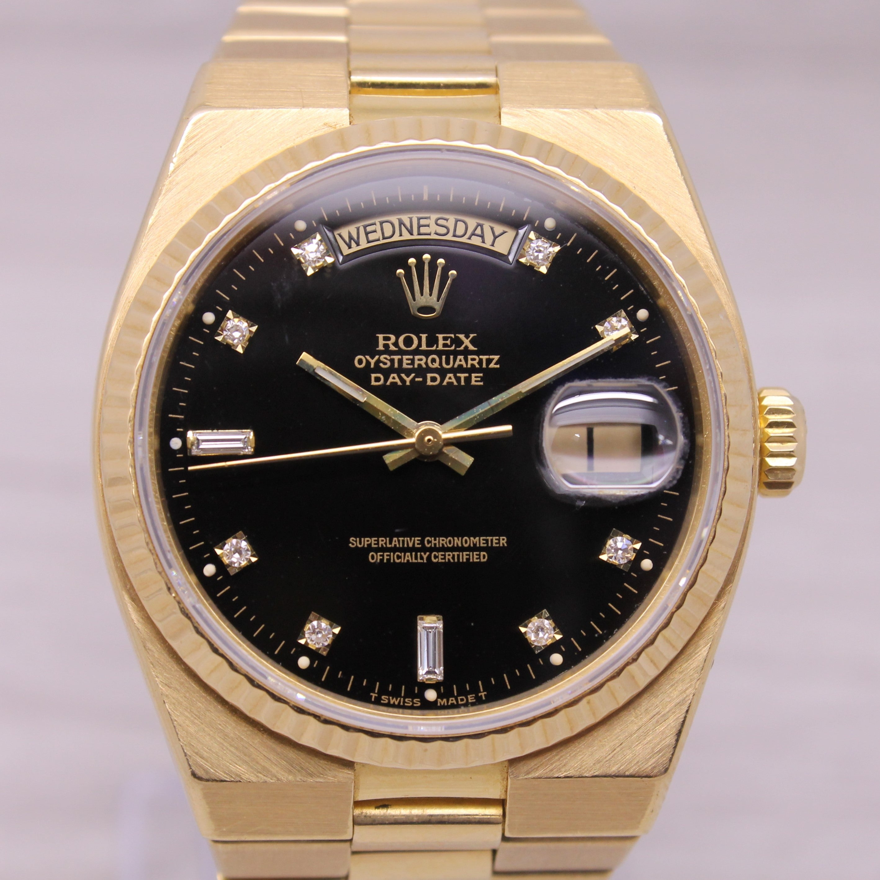 Gray Vintage 1979 Rolex Oysterquartz Day Date 18k Gold Mens Watch Black Diamond Dial