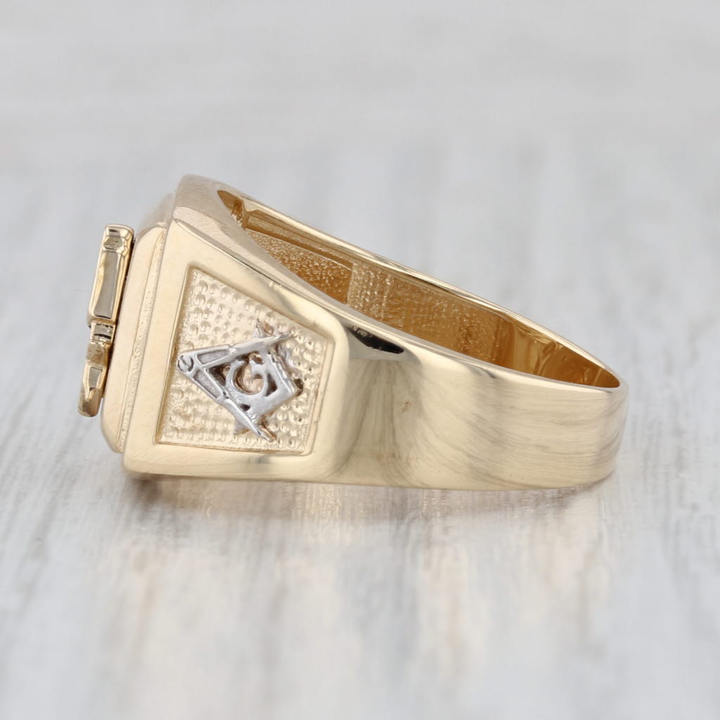 Masonic Ring 14k Yellow Gold Cubic Zirconia Blue Lodge Square Compass Size 11.25
