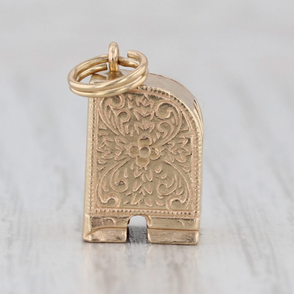Vintage Slot Machine Charm 14k Yellow Gold Ornate Souvenir Pendant As Is