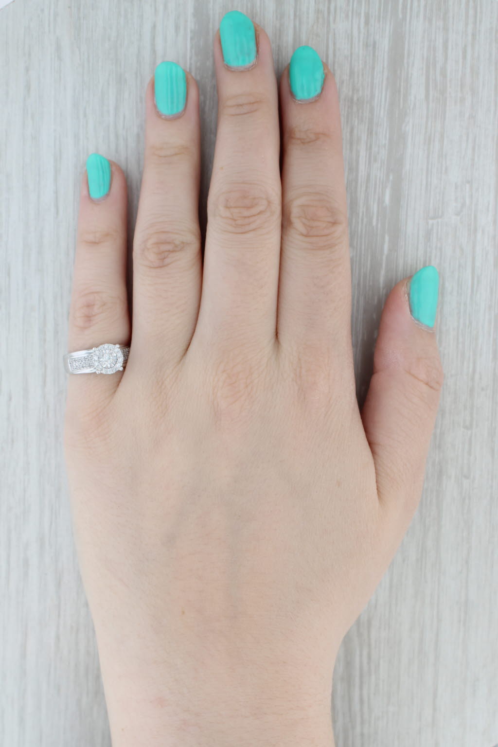 Gray 0.32ctw Diamond Engagement Ring 10k White Gold Size 7