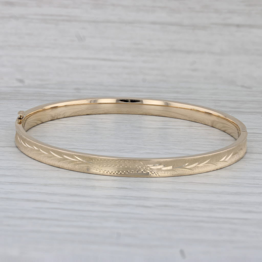 Gray Floral Etched Bangle Bracelet 14k Yellow Gold Hinged 6.75" 4.5mm