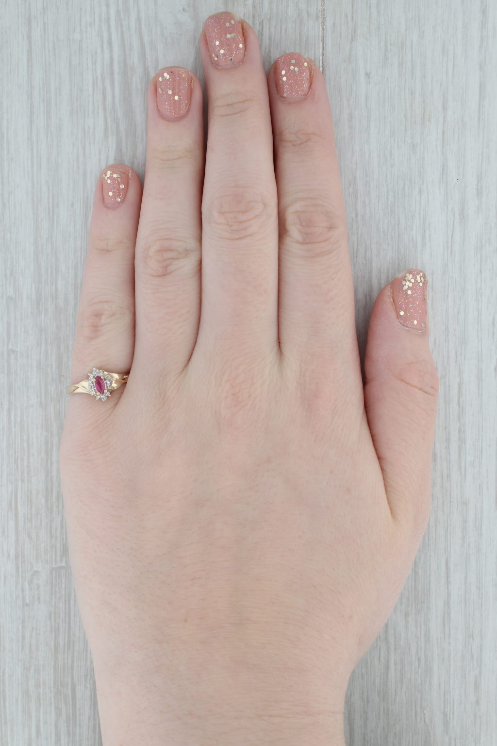 Gray 0.20ctw Ruby Marquise Diamond 10k Yellow Gold Size 6.75 Ring