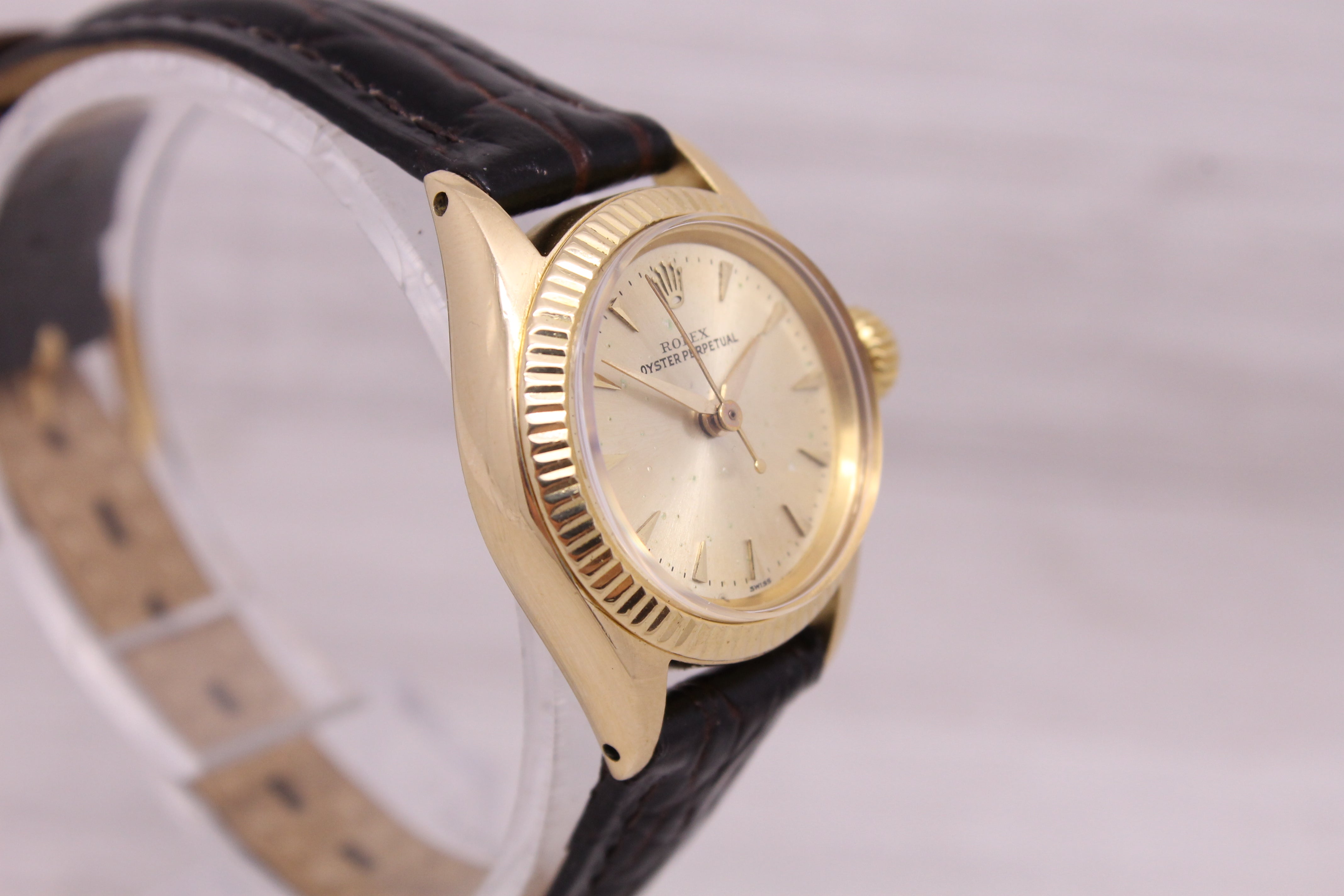 Gray Vintage c.1960 Rolex 6619 Ladies 24.5mm 18k Yellow Gold Automatic Watch Serviced