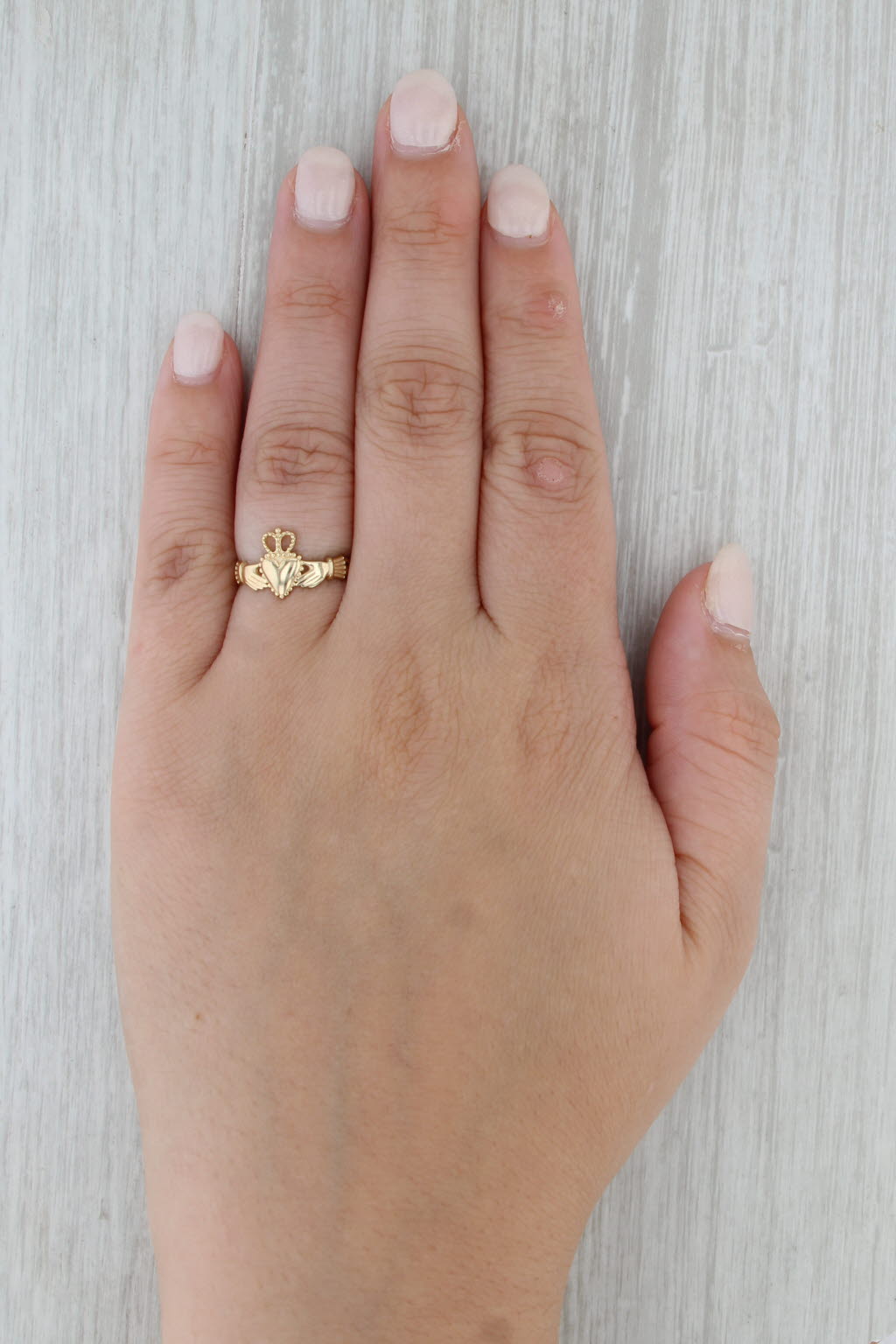 Irish Claddagh Celtic Knot Band Ring 14k Yellow Gold Size 6