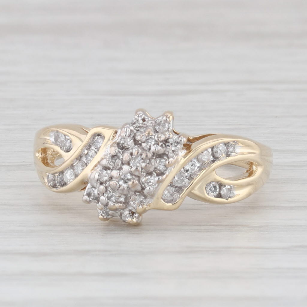 Light Gray 0.25ctw Diamond Cluster Bypass 10K Yellow Gold Size 7.25 Ring