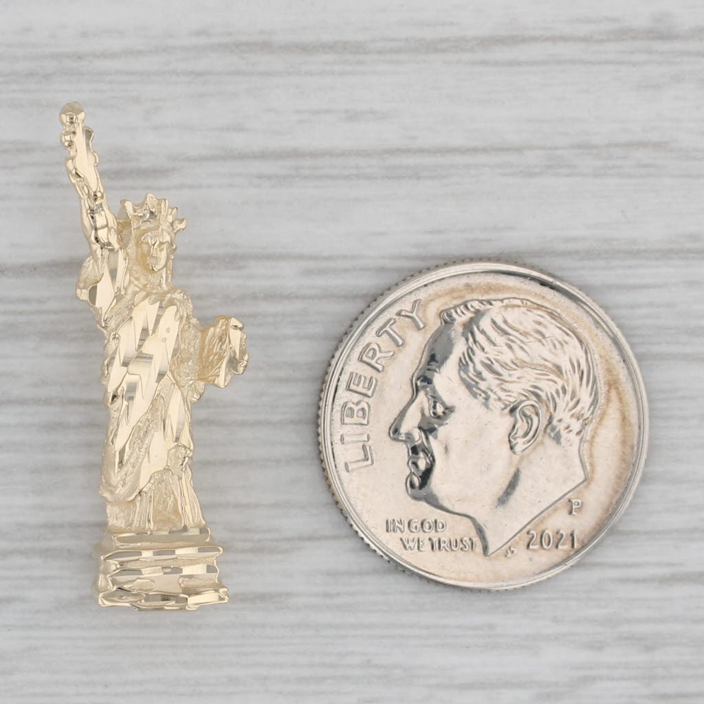 Gray Statue of Liberty Pendant 14k Yellow Gold New York City Souvenir Charm