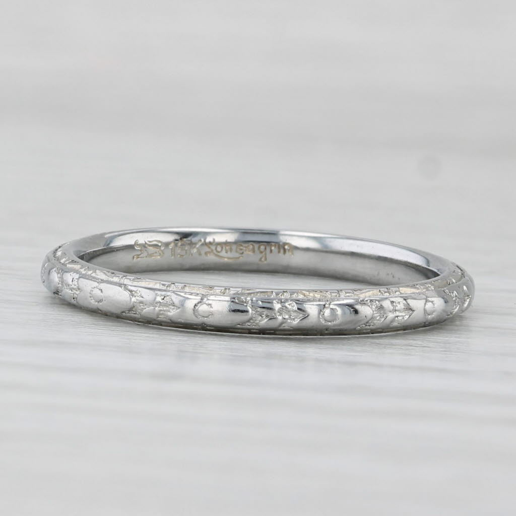 Light Gray Floral Etched Art Deco Wedding Band 18k White Gold Size 7.25 Stackable Ring