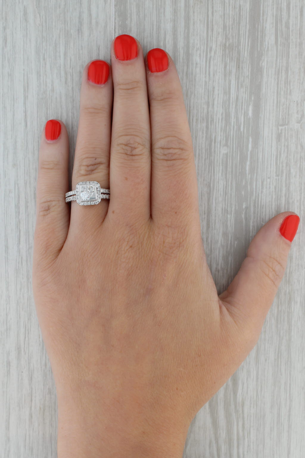 Rosy Brown 0.90ctw Diamond Halo Engagement Ring 10k White Gold Size 6