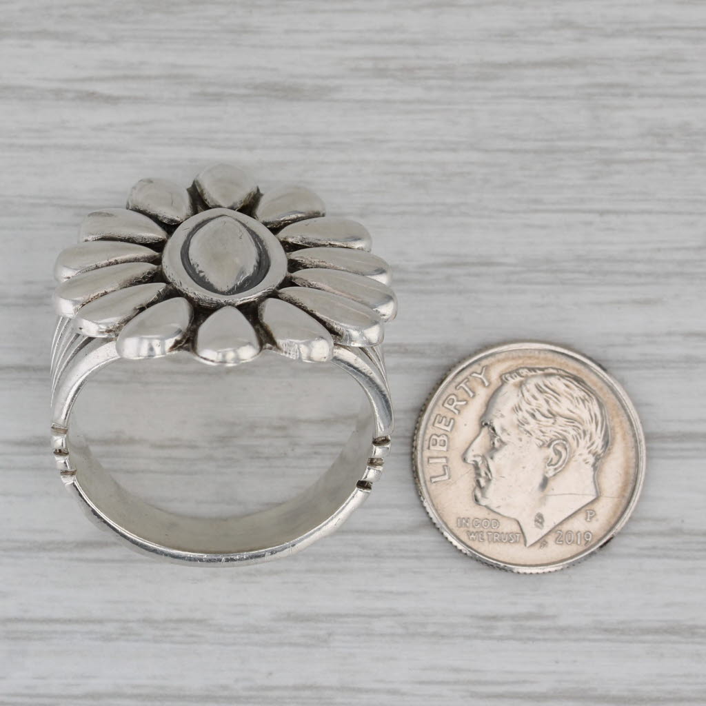 Dark Gray Vintage Thomas Jim Navajo Native American Flower Ring Sterling Silver Size 12.5