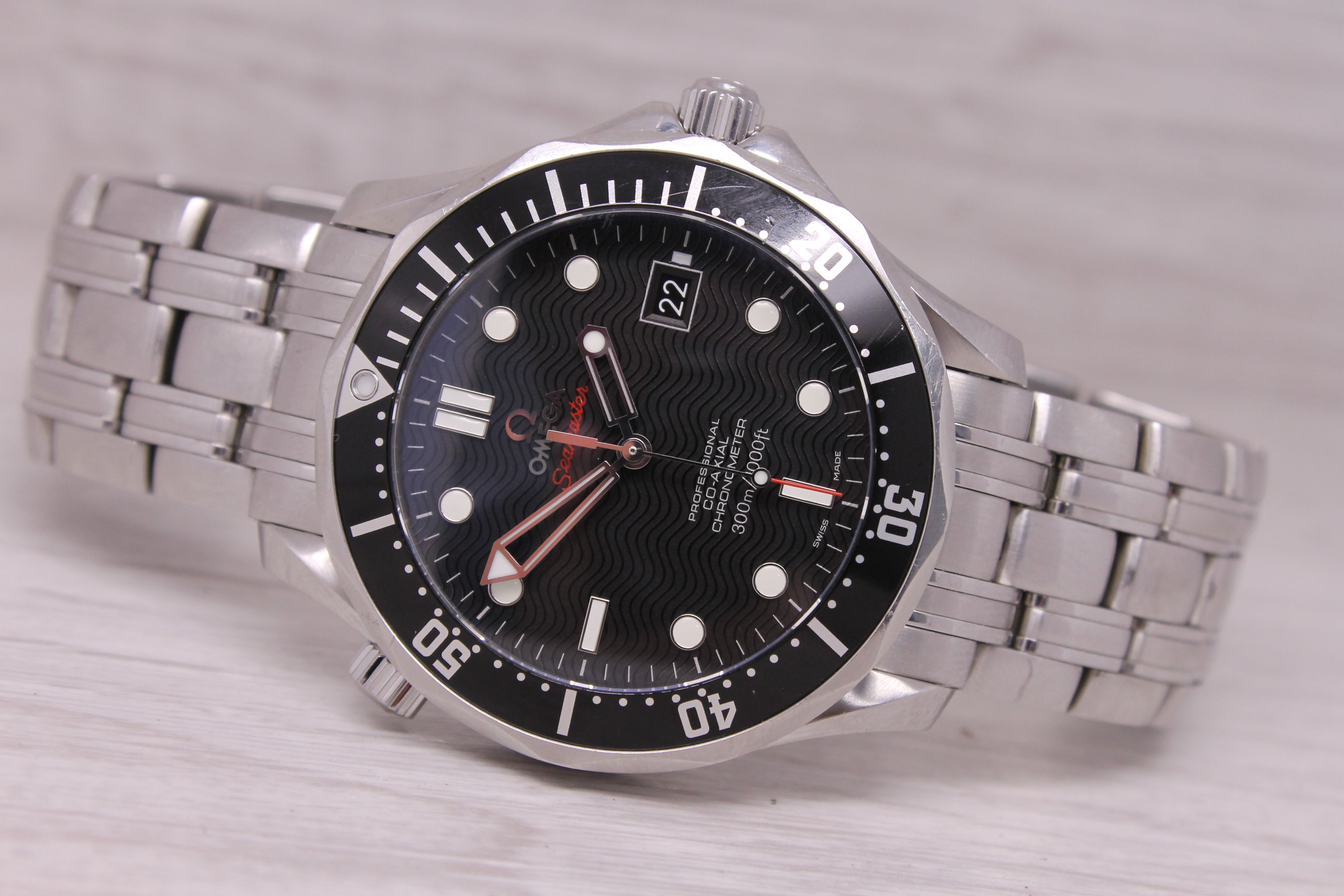 Omega Seamaster Professional 300m 41mm Steel Automatic Divers Watch w Box Cards