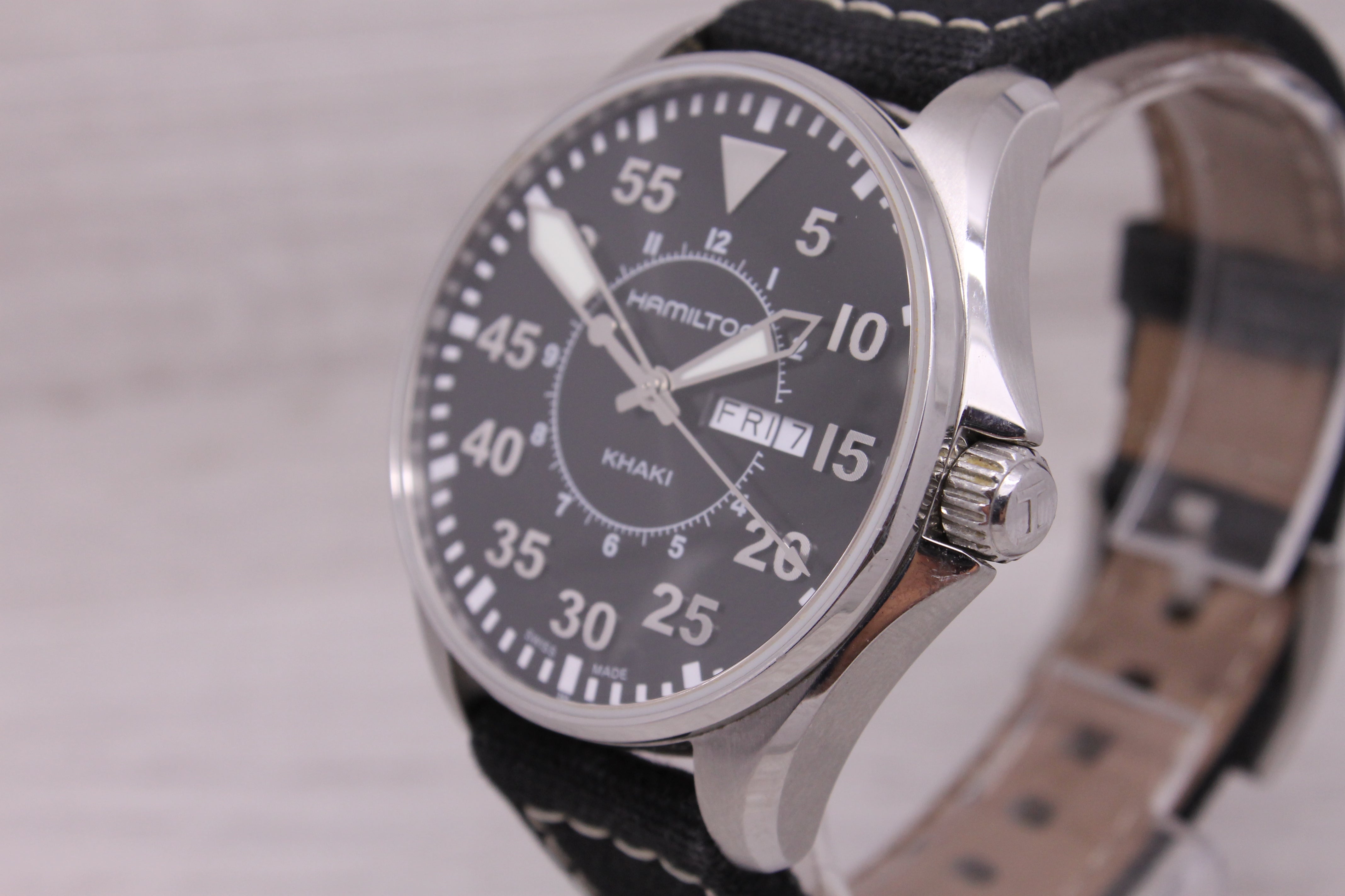 Dark Gray Hamilton Khaki Men’s 43mm Steel Pilots Quartz Watch Day/Date H64110 w Box