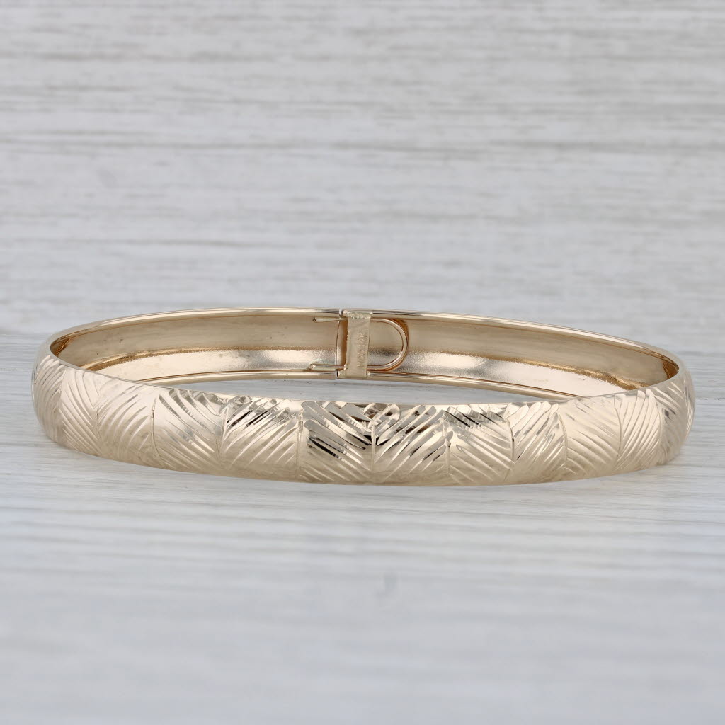 Gray Etched Pattern Bangle Bracelet 14k Yellow Gold 7.25" 8.5mm