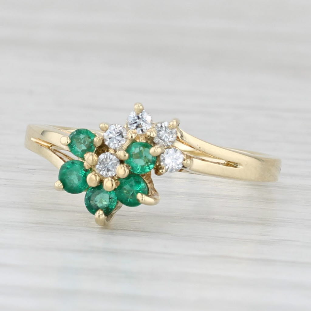 Light Gray 0.35ctw Emerald Diamond Flower Ring 14k Yellow Gold Size 6.75 Bypass