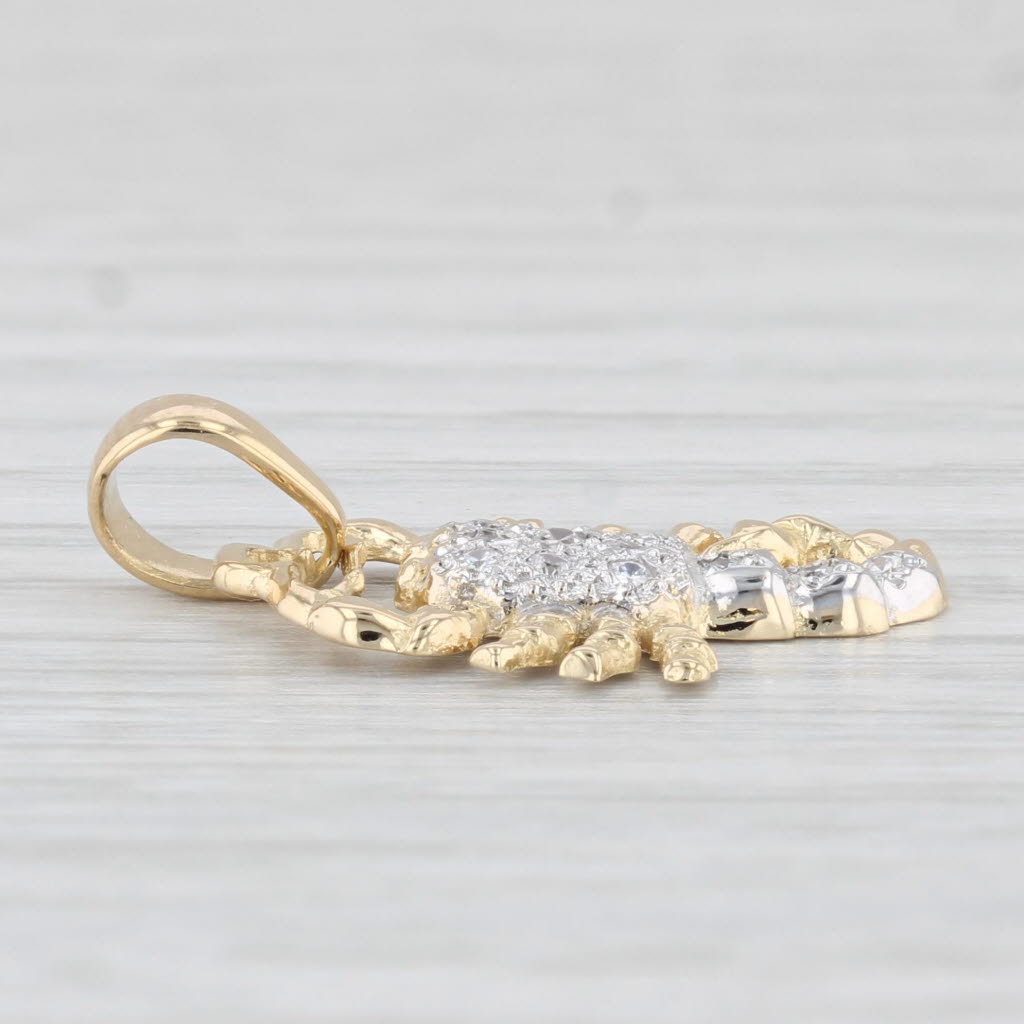 Light Gray Cubic Zirconia Scorpion Pendant 18k Yellow Gold Small Drop